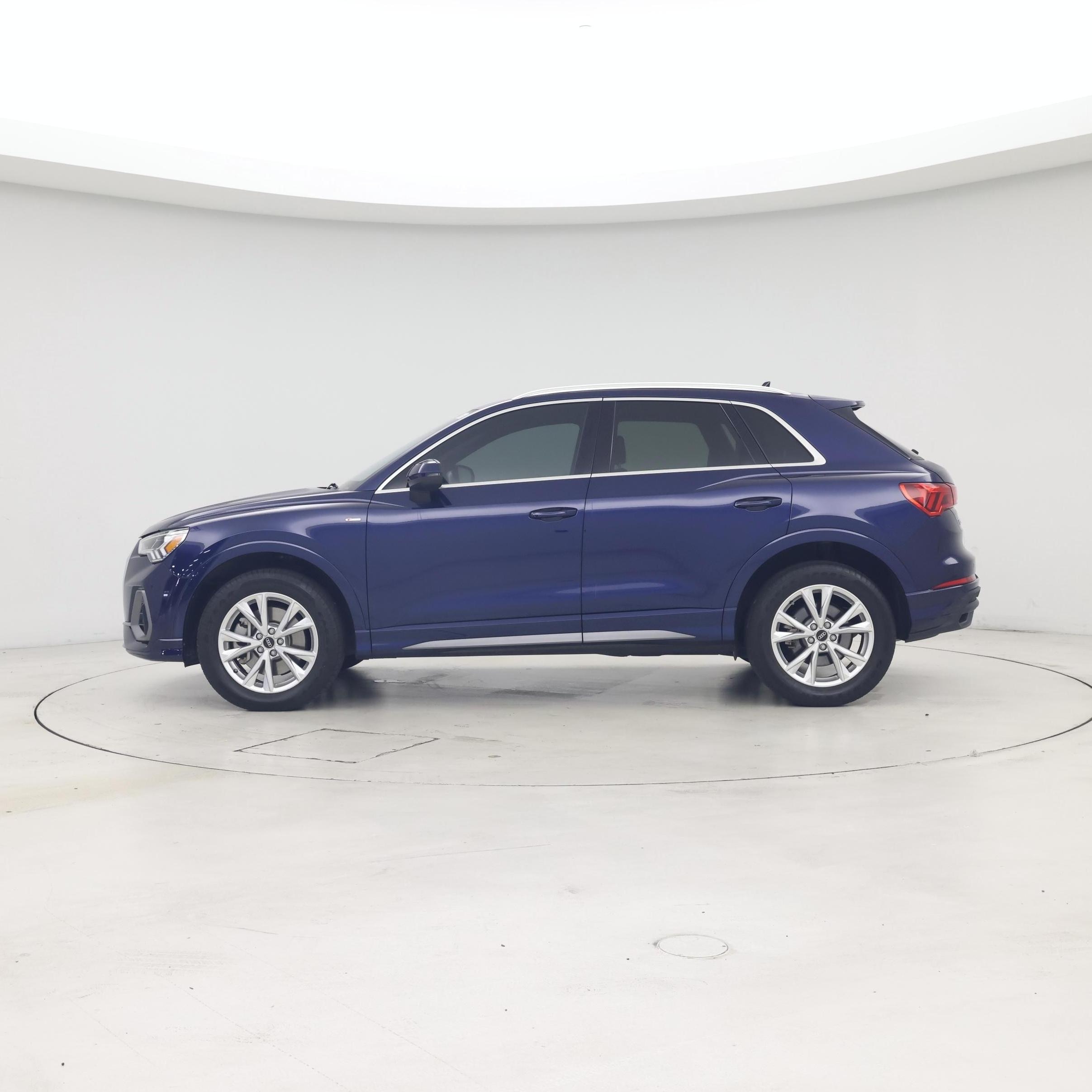 Thumbnail: 2022 Audi Q3 - 3