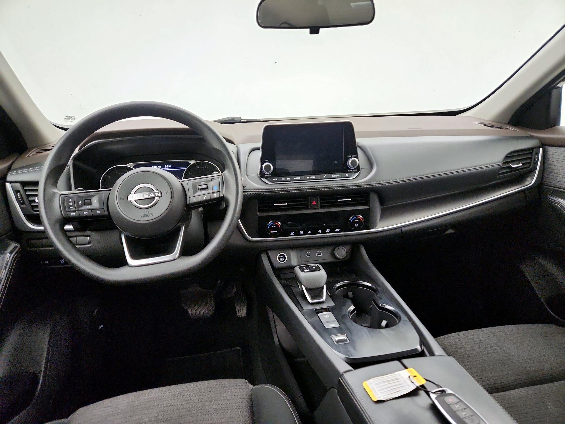 Thumbnail: 2023 Nissan Rogue - 9