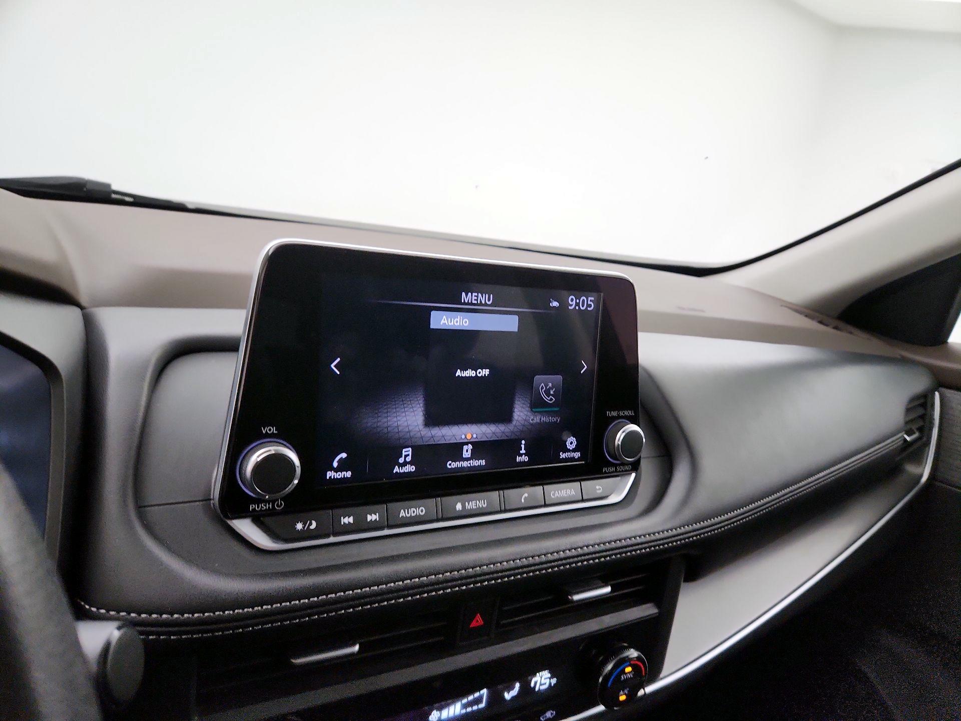 Thumbnail: 2023 Nissan Rogue - 15