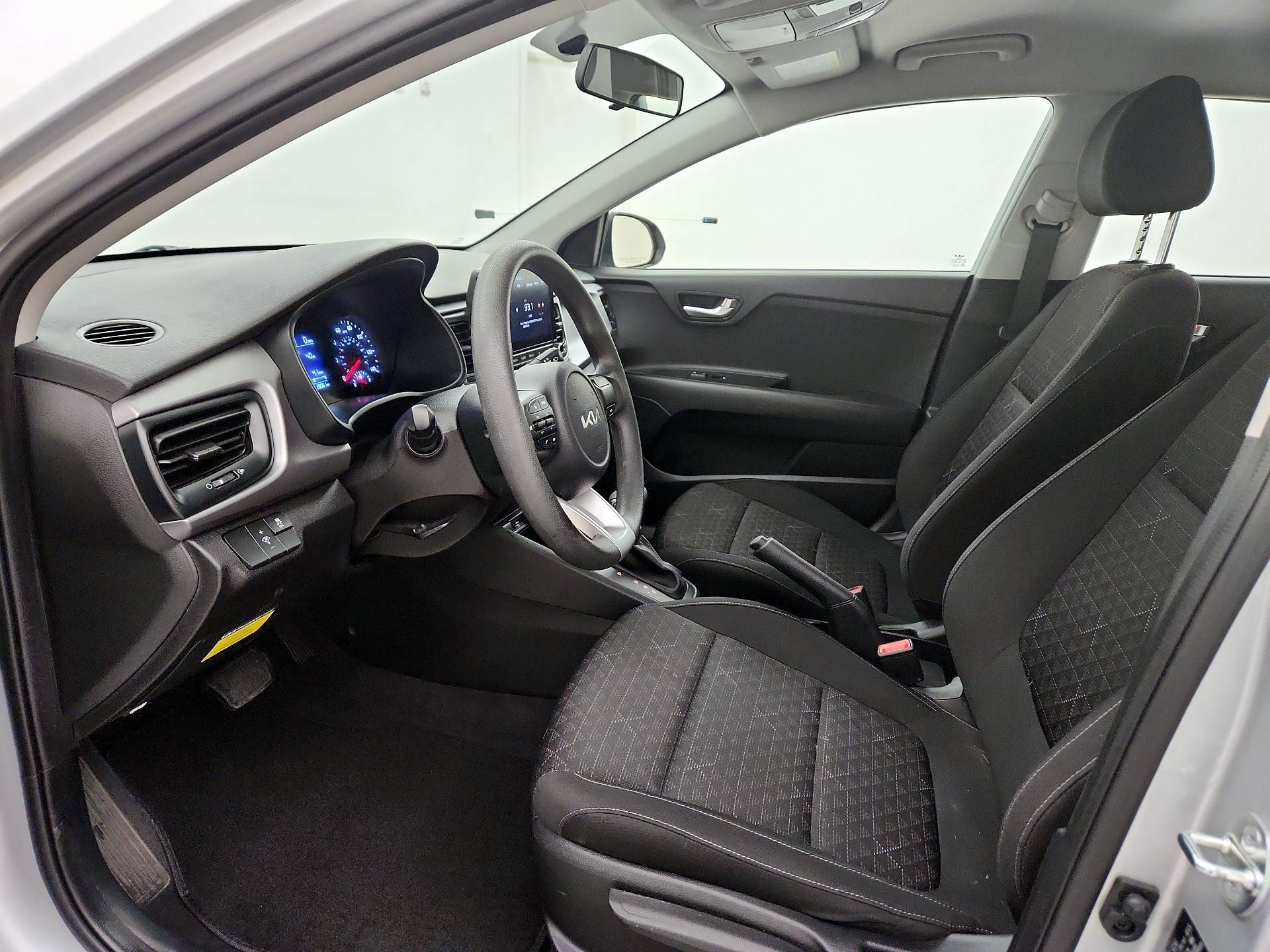 Thumbnail: 2023 Kia Rio - 11