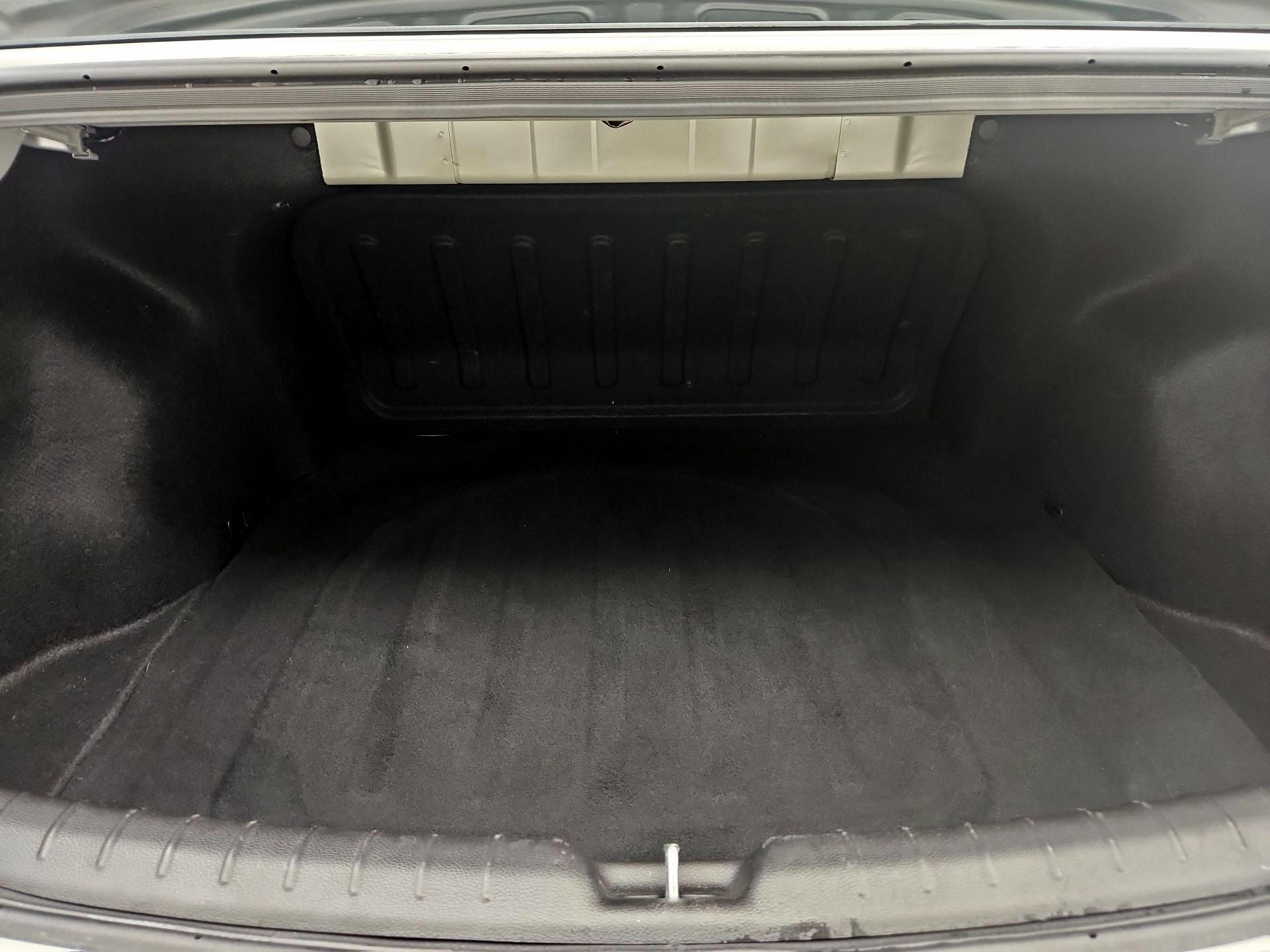 Thumbnail: 2023 Kia Rio - 19