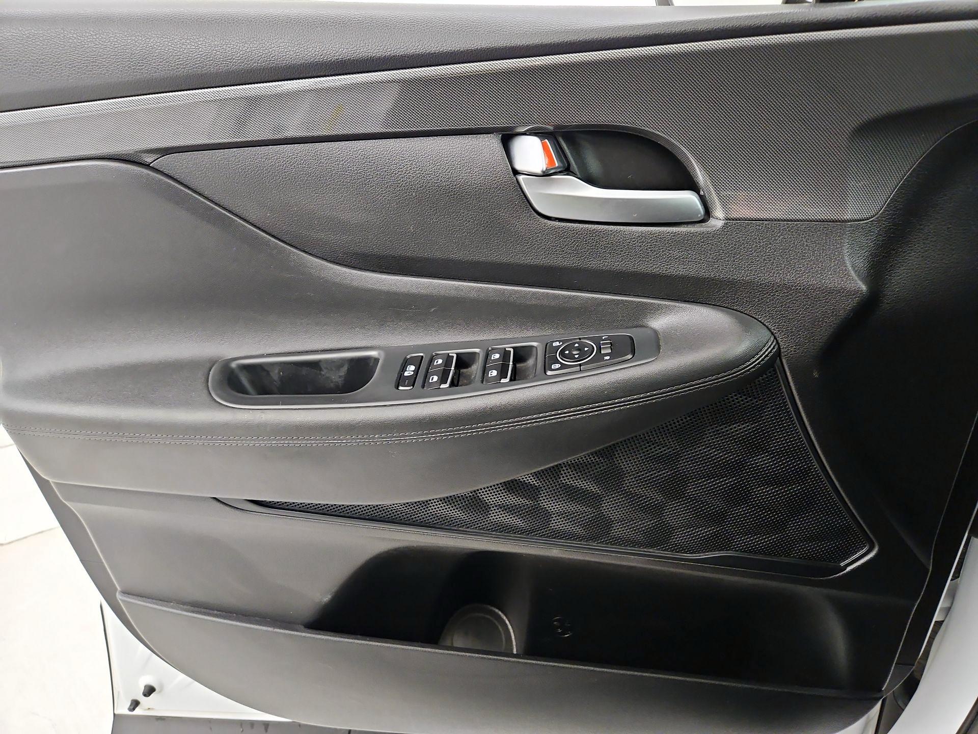 Thumbnail: 2022 Hyundai Santa Fe - 12