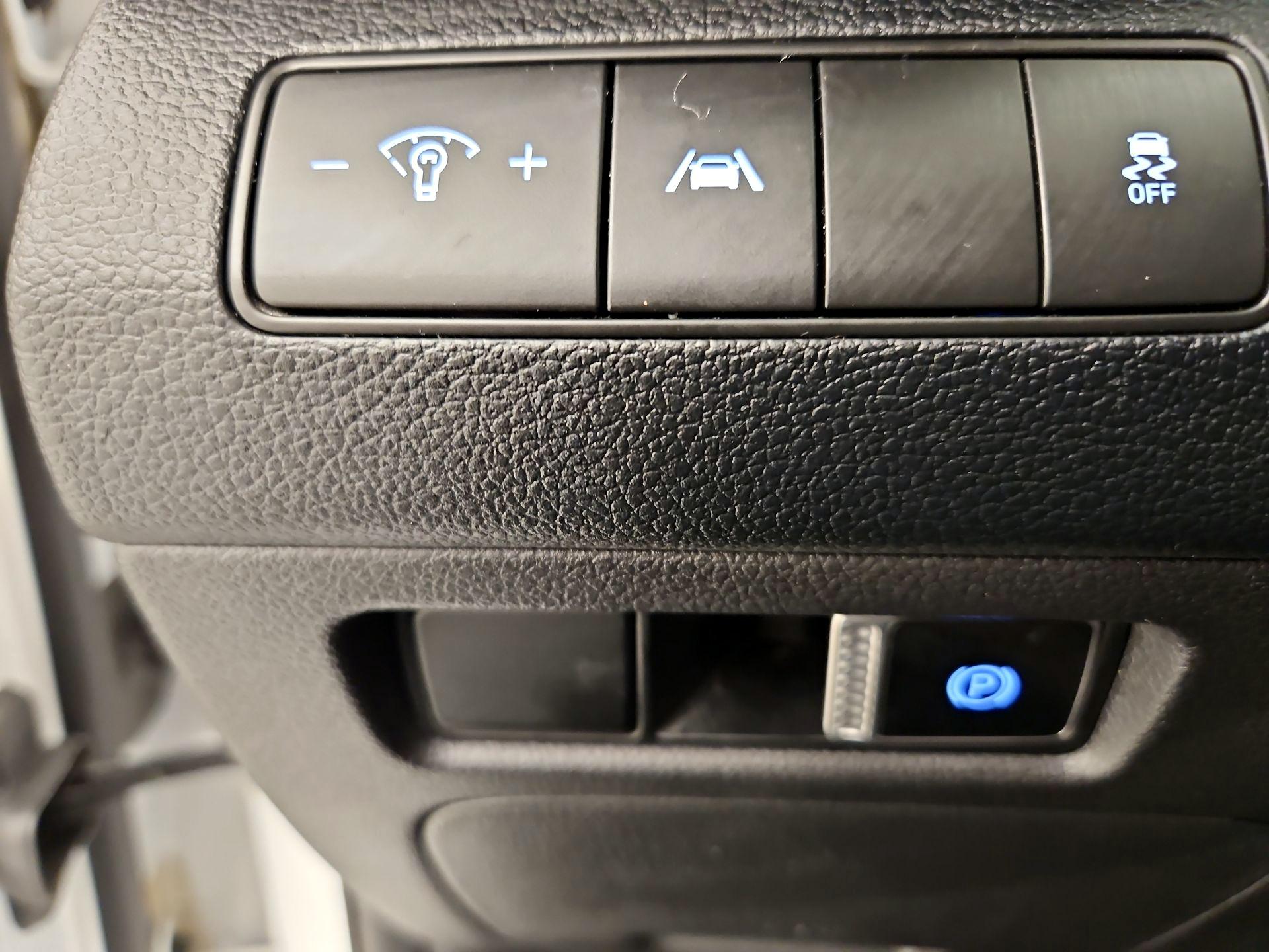 Thumbnail: 2022 Hyundai Santa Fe - 13