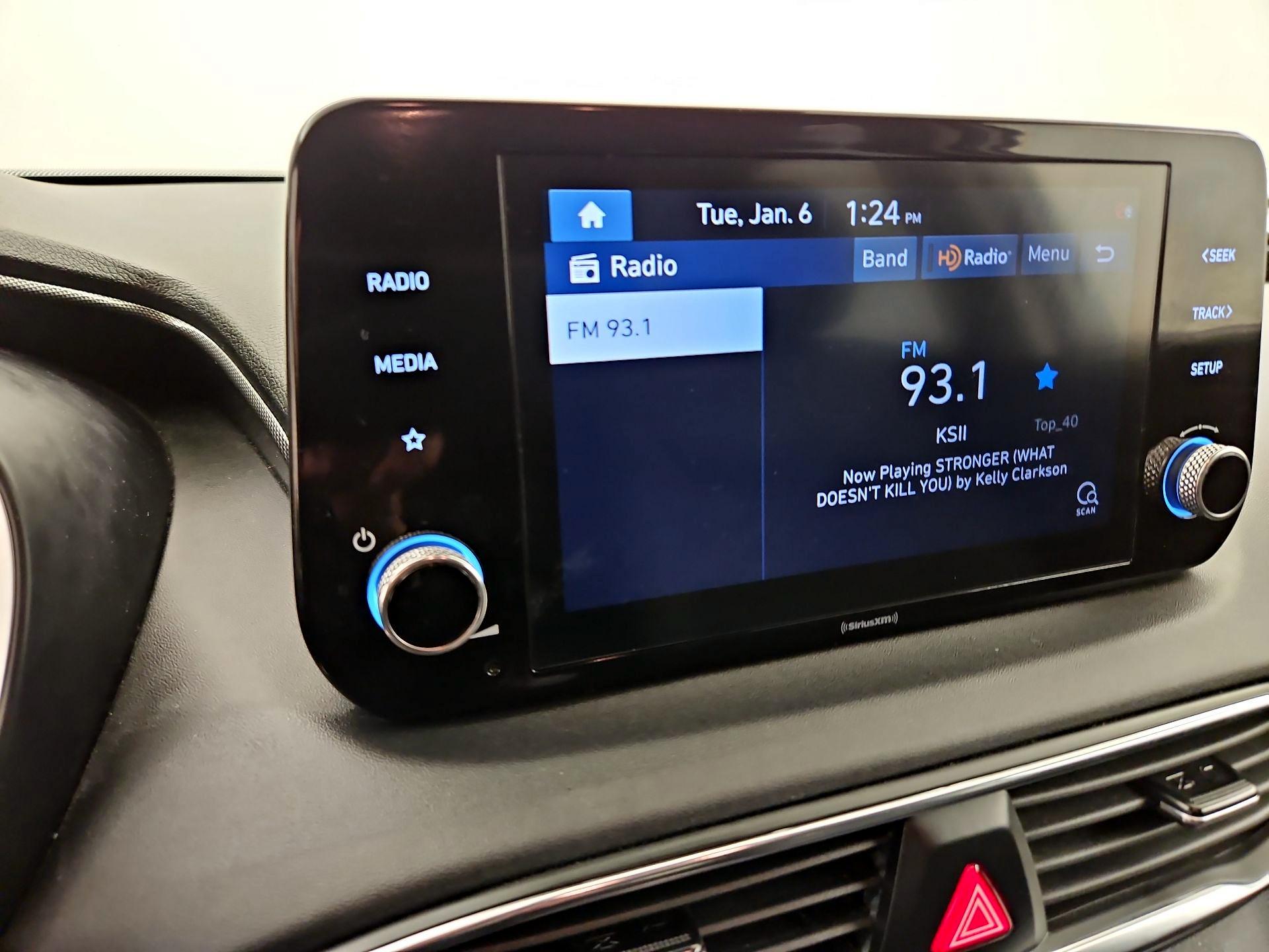 Thumbnail: 2022 Hyundai Santa Fe - 14