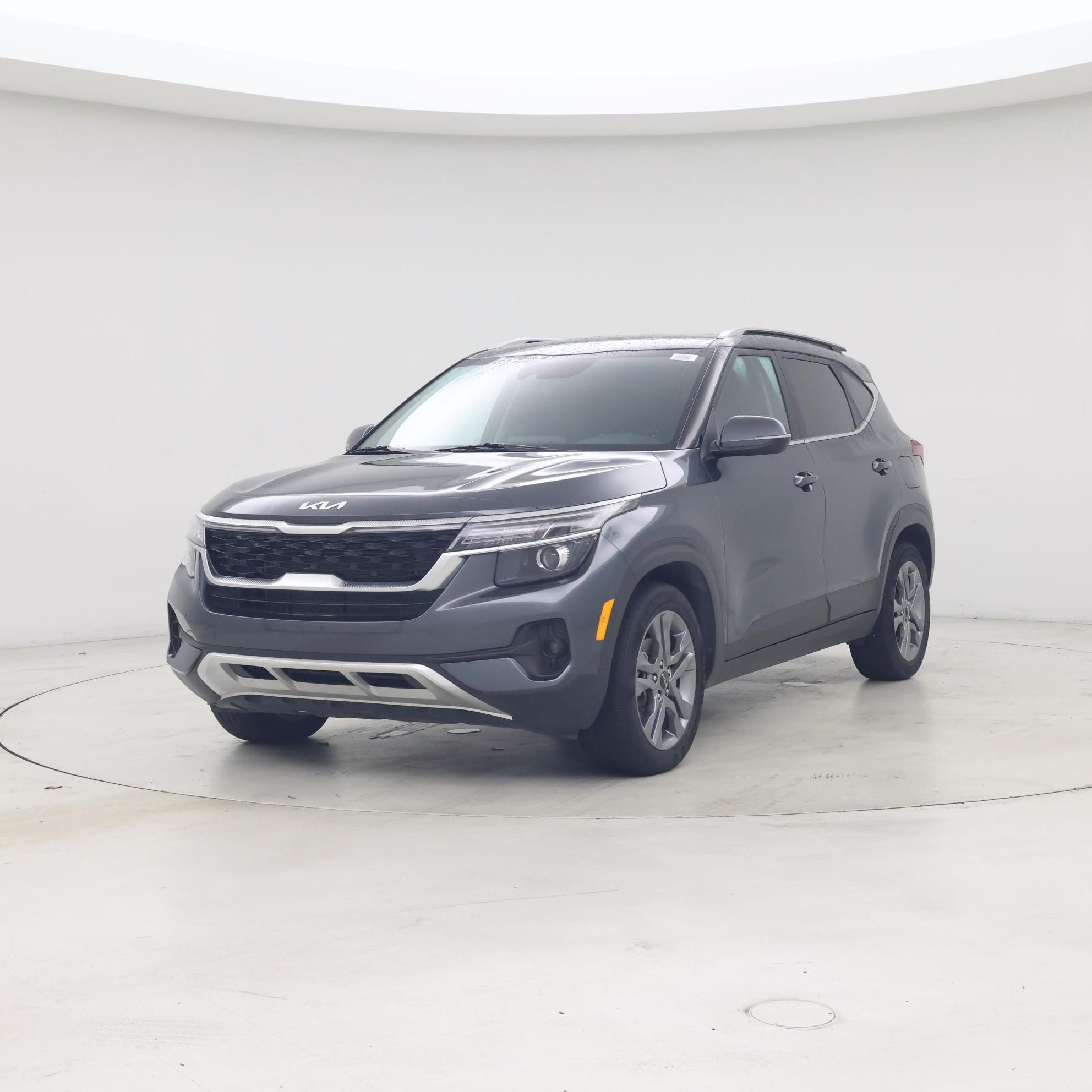 Thumbnail: 2022 Kia Seltos - 4