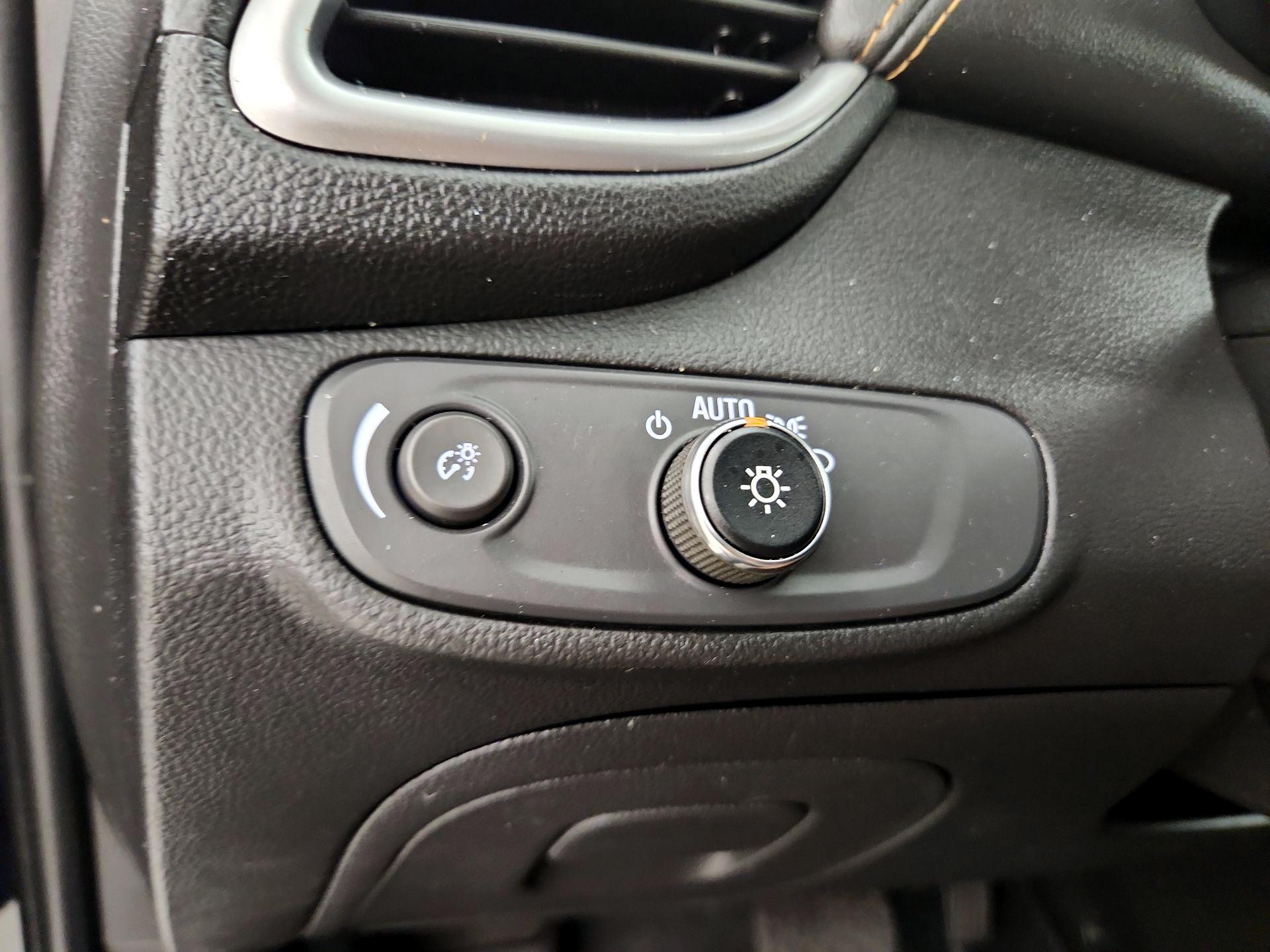 Thumbnail: 2022 Chevrolet Trax - 13