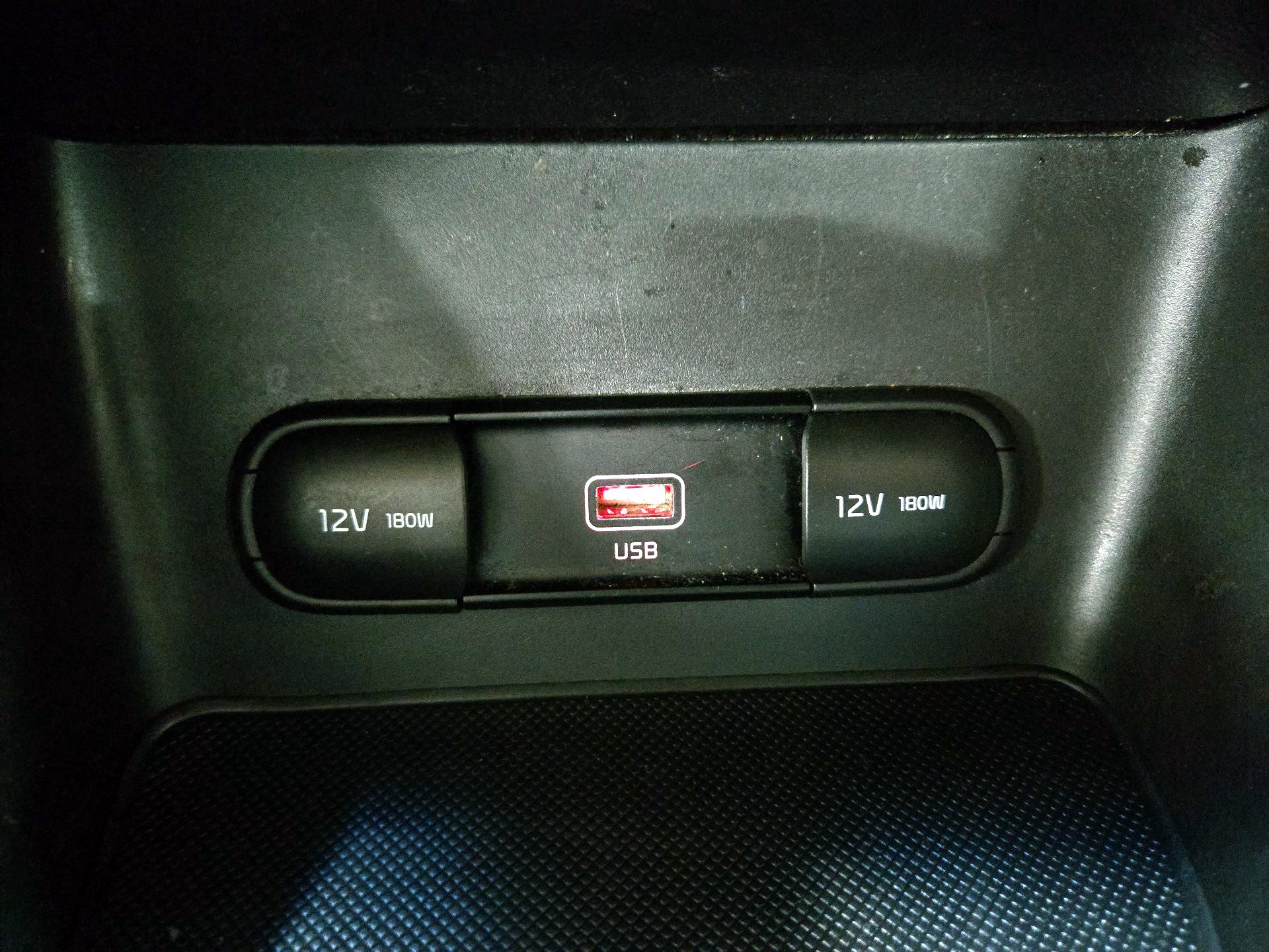 Thumbnail: 2022 Kia Sportage - 18