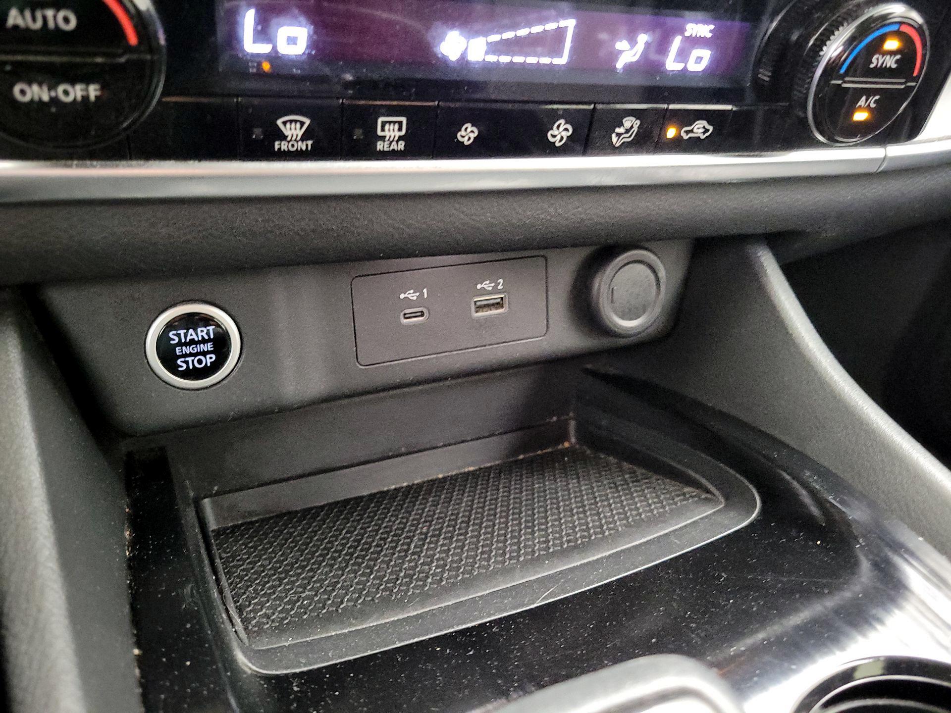 Thumbnail: 2021 Nissan Rogue - 18