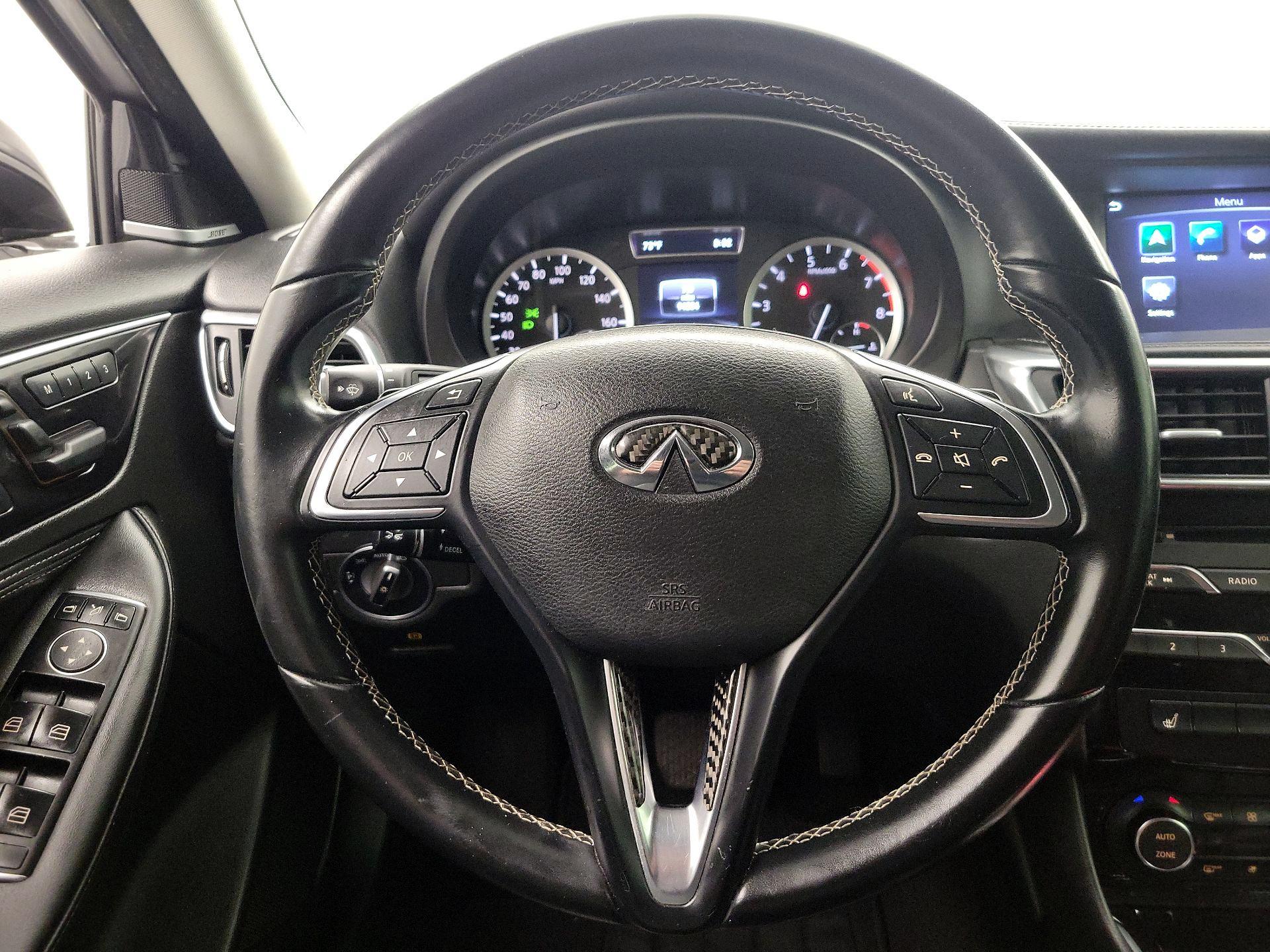 Thumbnail: 2017 INFINITI QX30 - 10