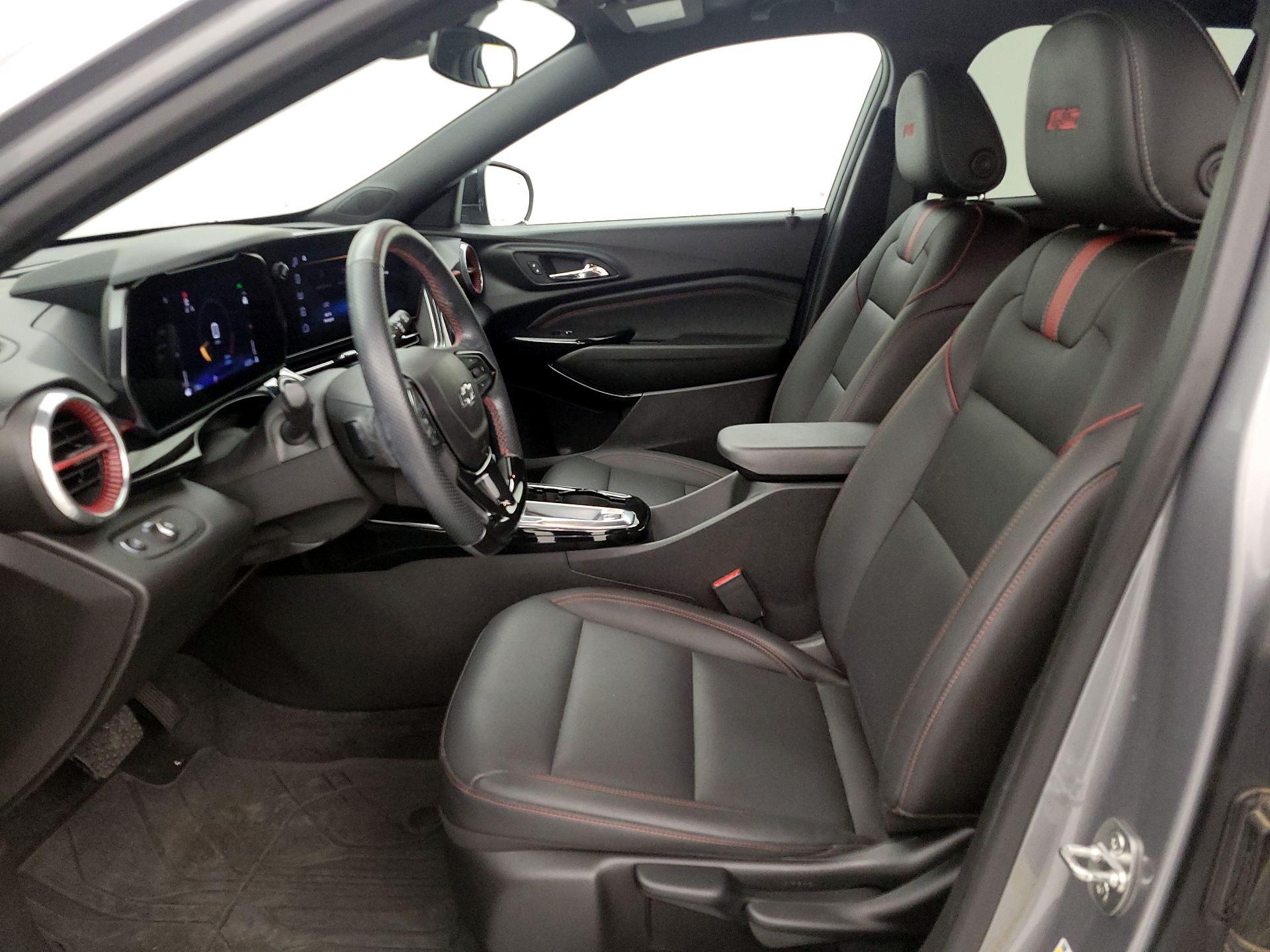 Thumbnail: 2024 Chevrolet Trax - 11