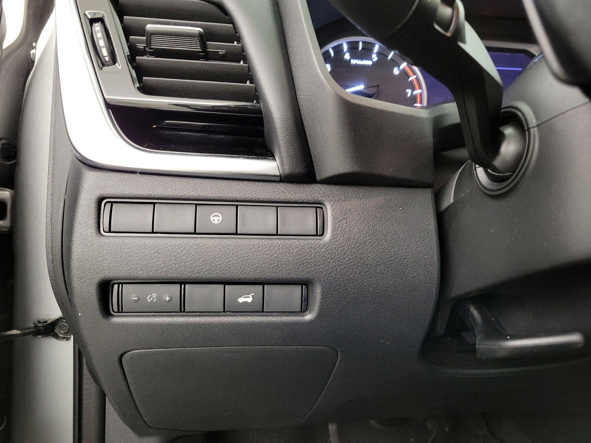 Thumbnail: 2022 Nissan Rogue - 13