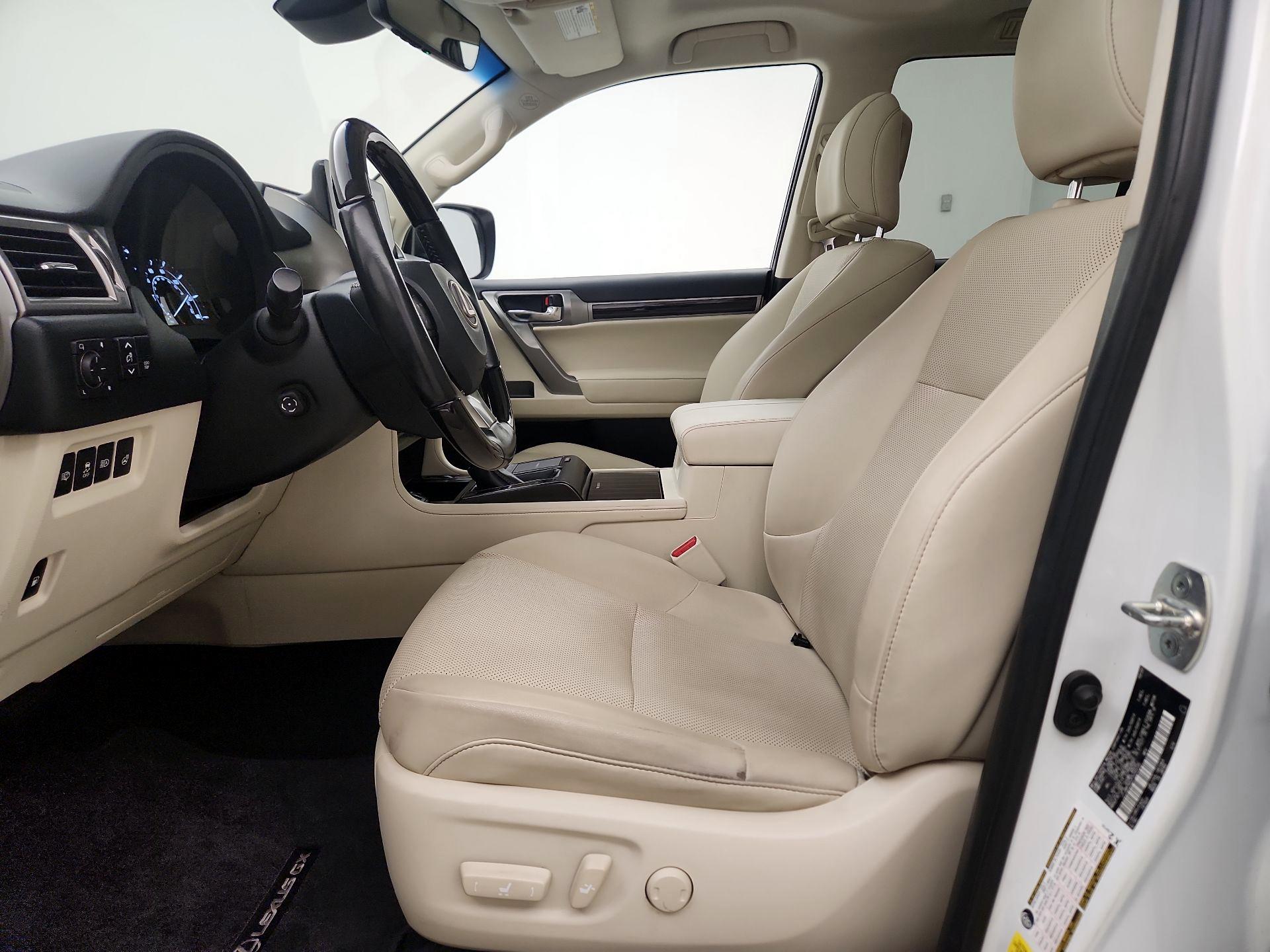Thumbnail: 2023 Lexus GX - 11