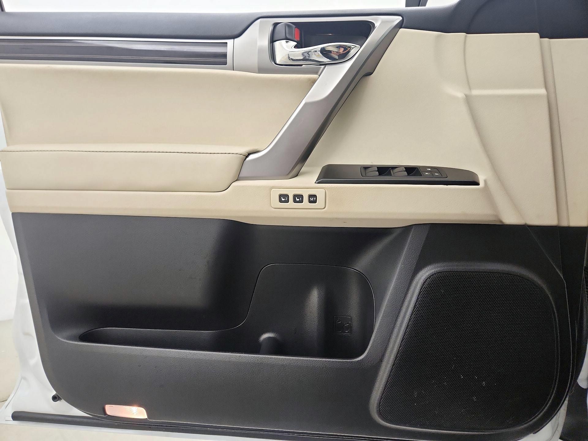 Thumbnail: 2023 Lexus GX - 12