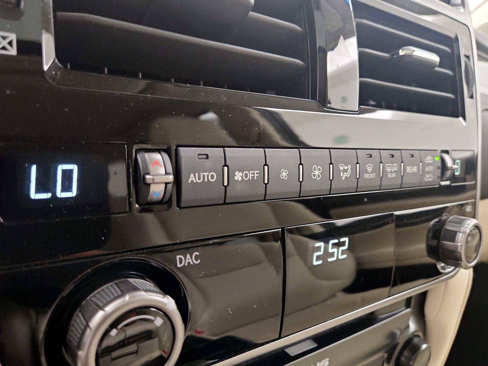 Thumbnail: 2023 Lexus GX - 16