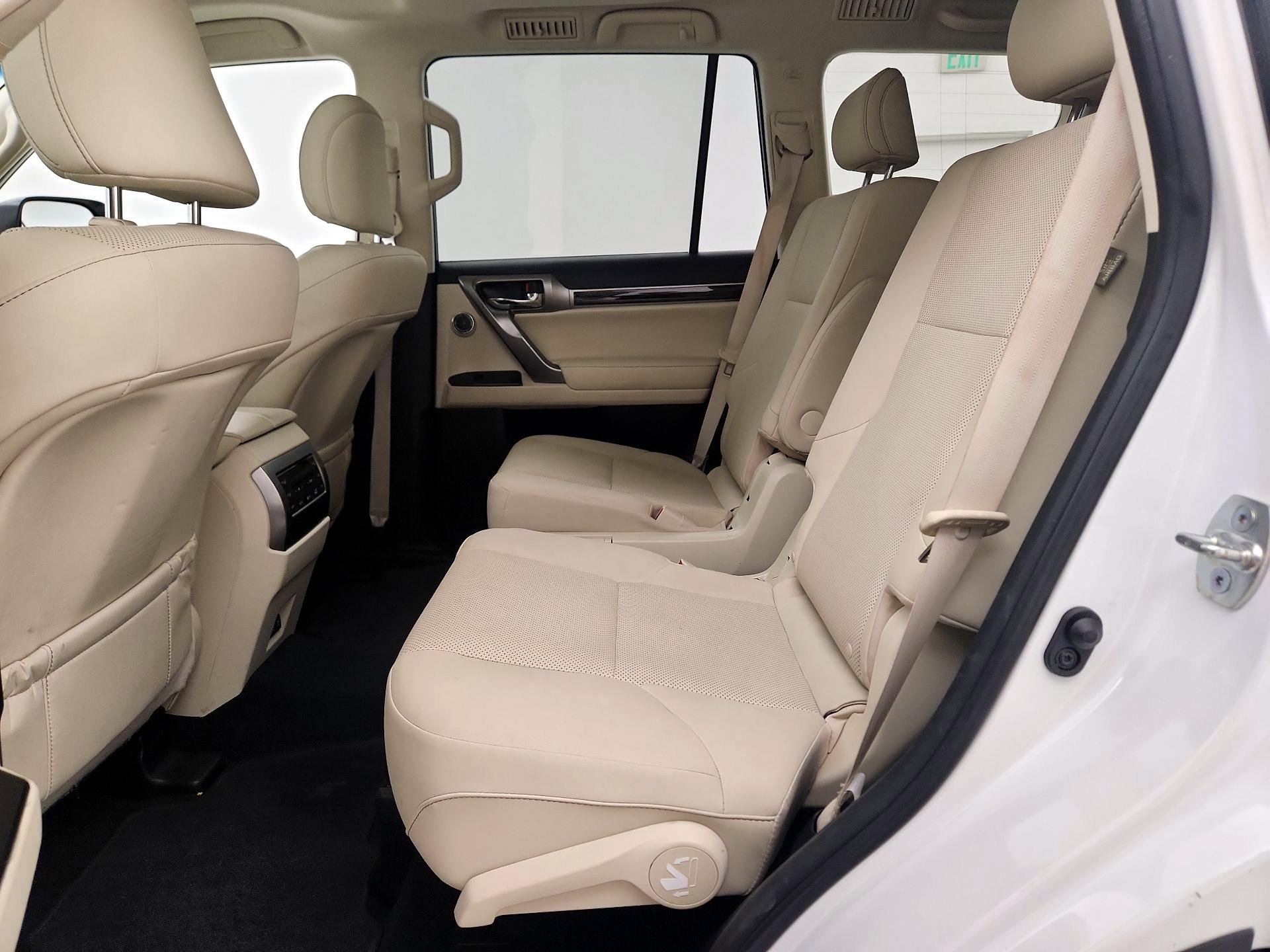 Thumbnail: 2023 Lexus GX - 20