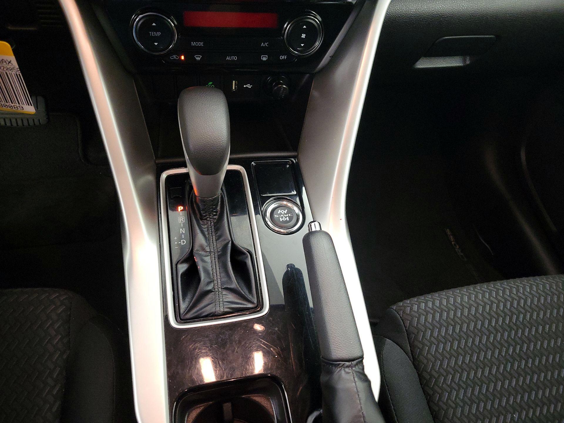 Thumbnail: 2024 Mitsubishi Eclipse Cross - 17