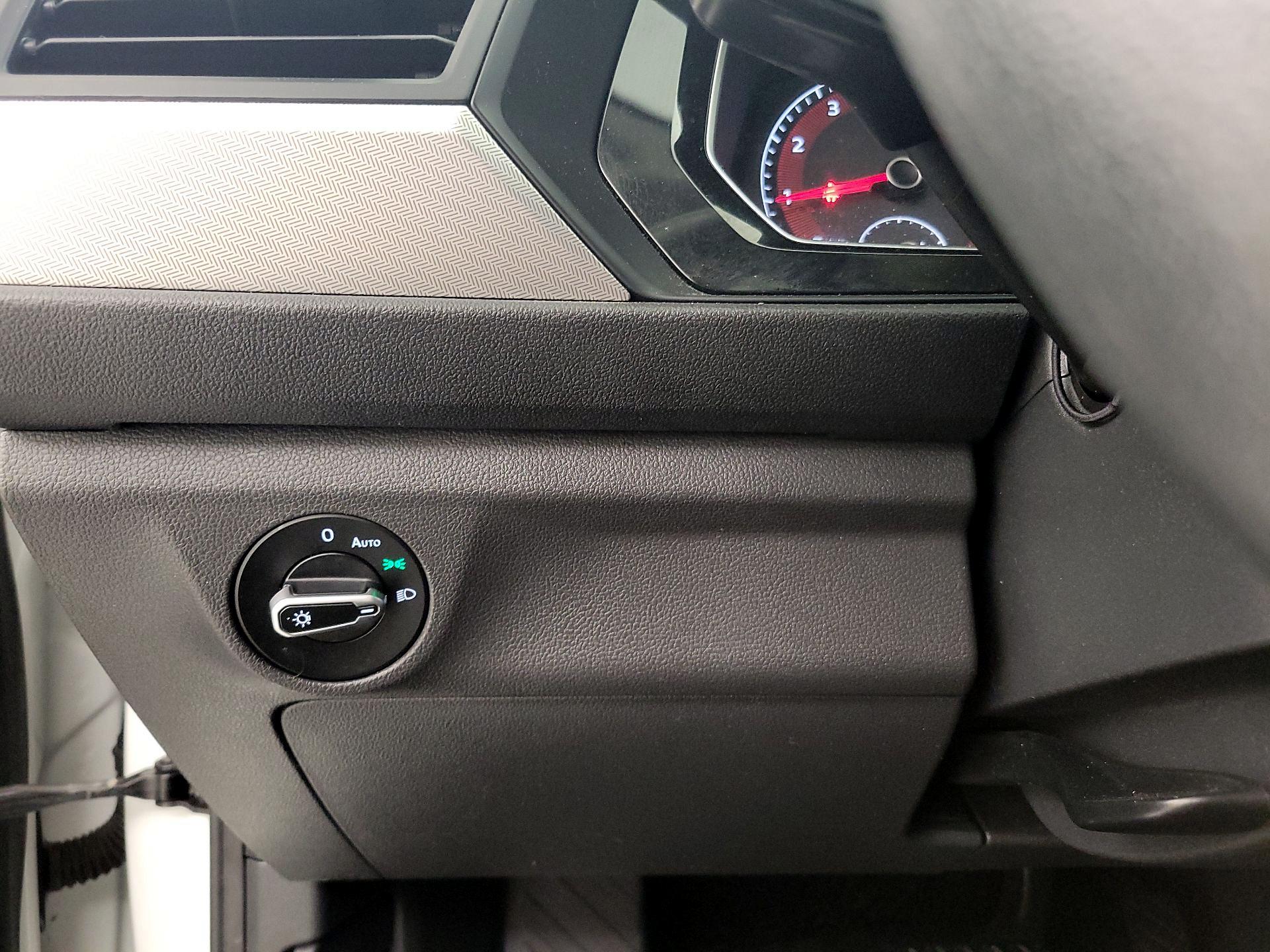 Thumbnail: 2021 Volkswagen Jetta - 13