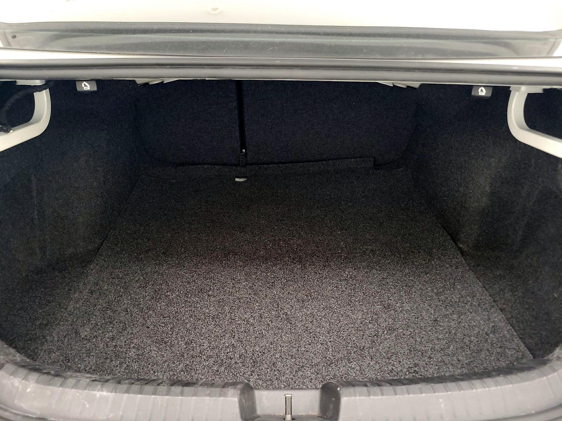 Thumbnail: 2021 Volkswagen Jetta - 20