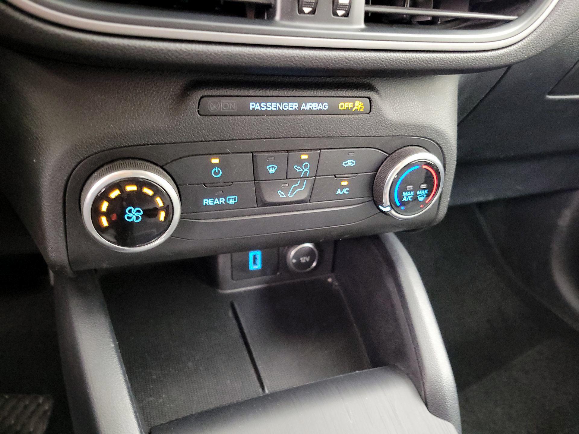 Thumbnail: 2020 Ford Escape - 16