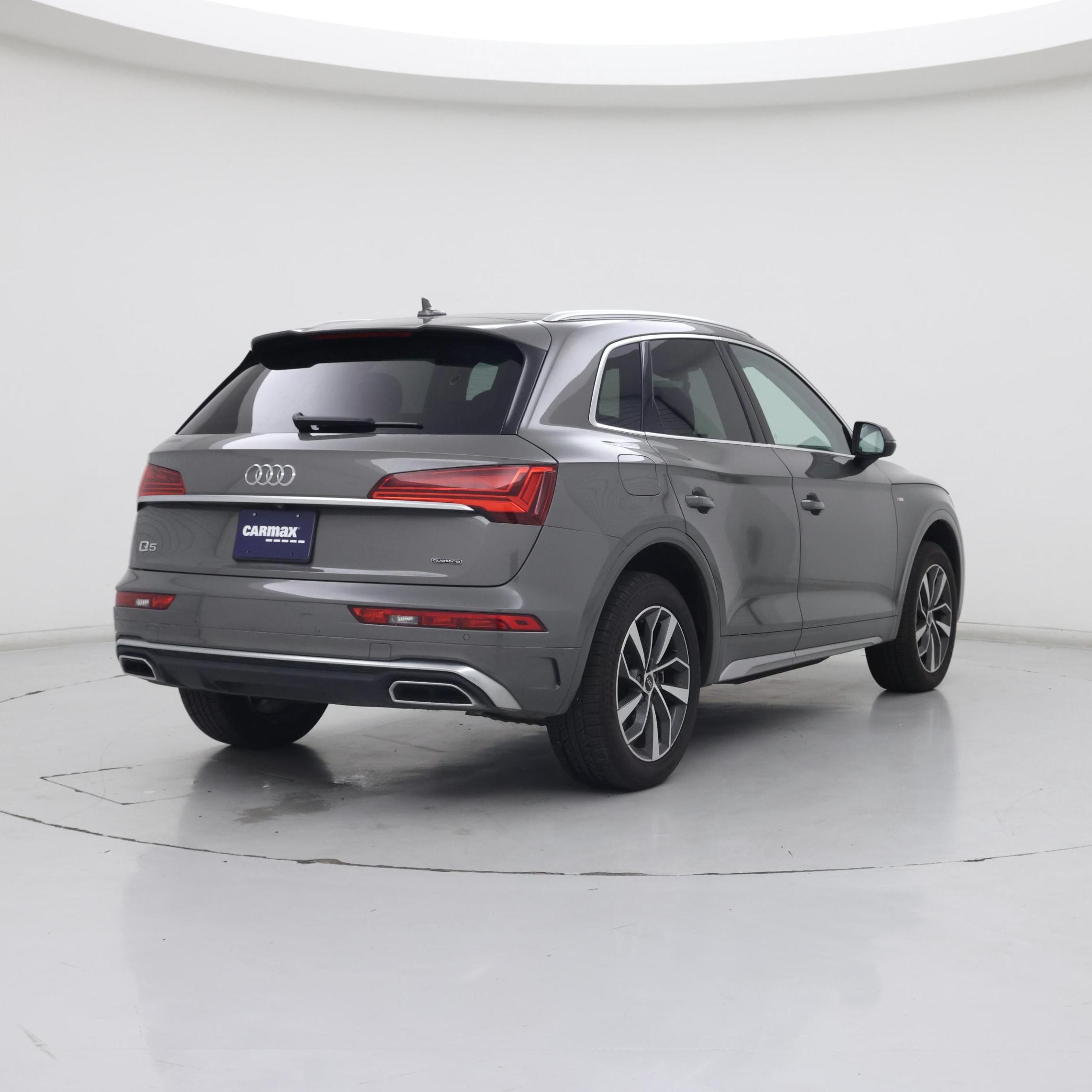 Thumbnail: 2024 Audi Q5 - 8