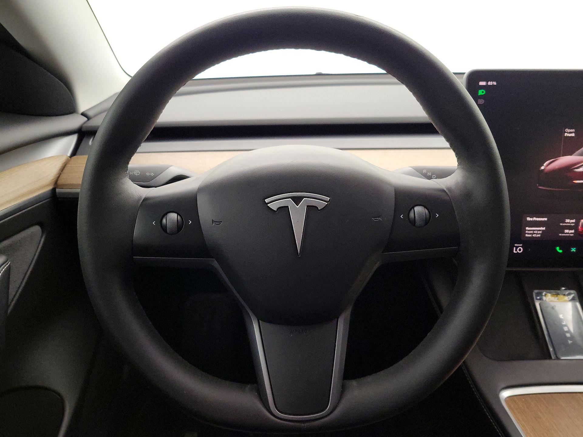 Thumbnail: 2023 Tesla Model 3 - 10