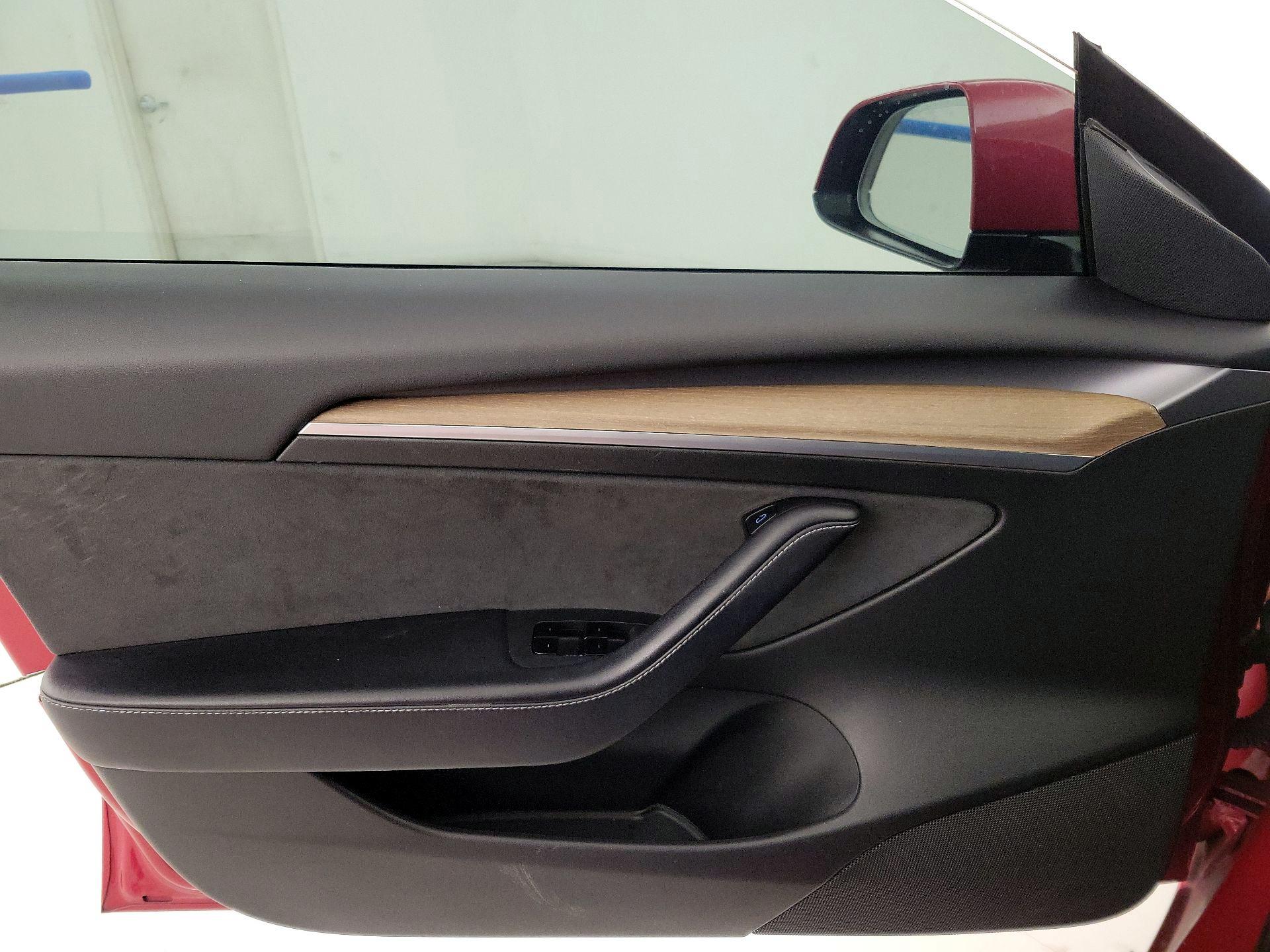 Thumbnail: 2023 Tesla Model 3 - 12