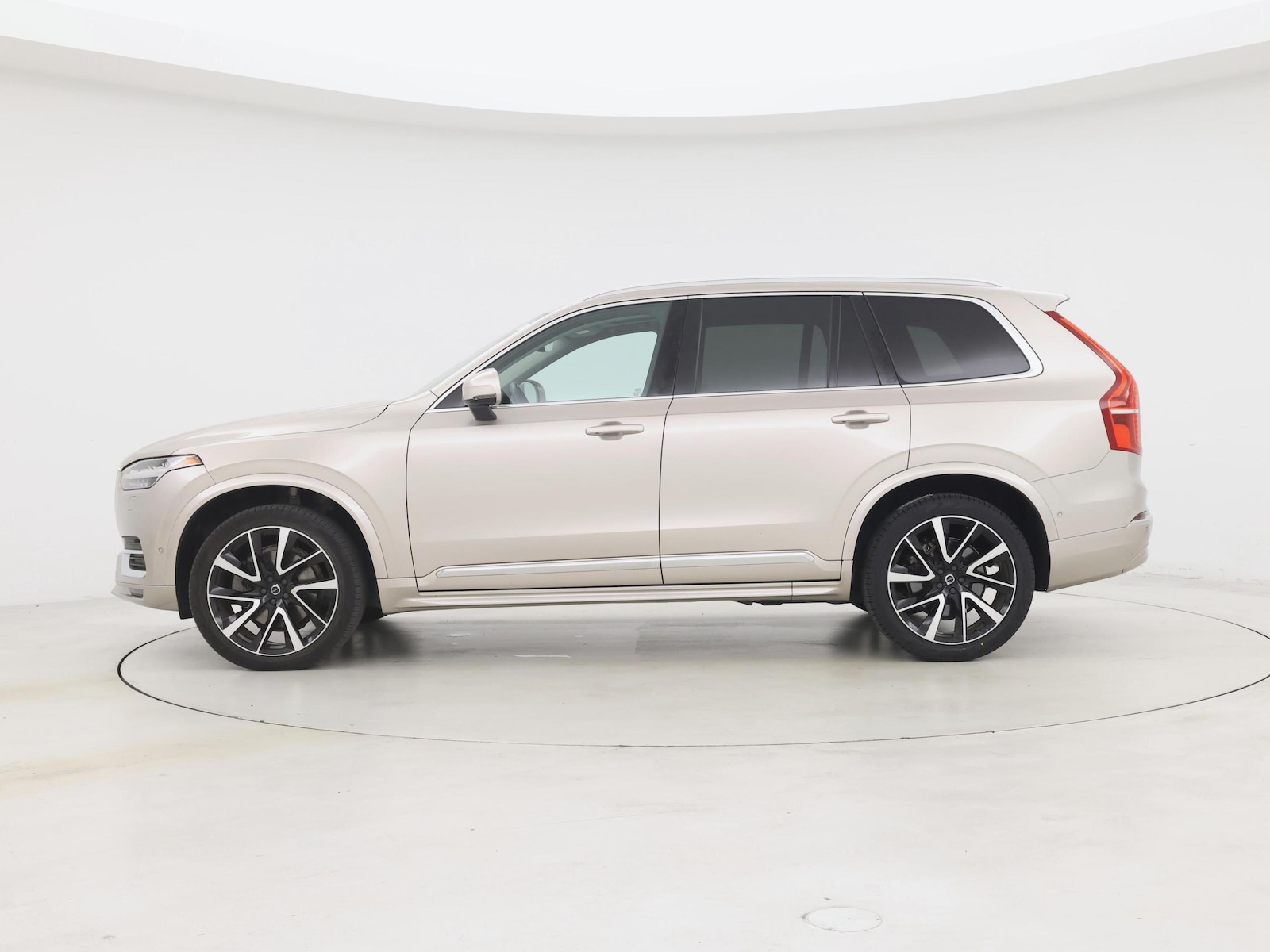 2023 Volvo XC90 Plus - Photo 4