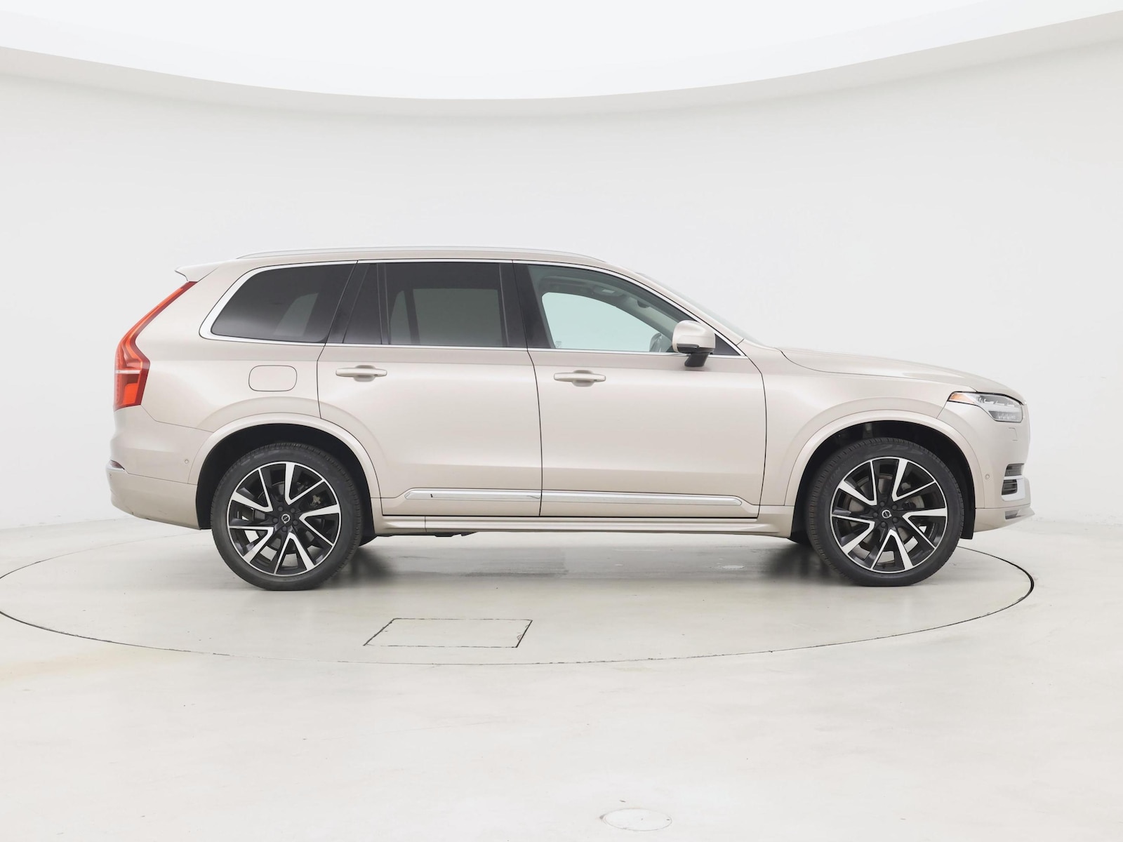 2023 Volvo XC90 Plus - Photo 8
