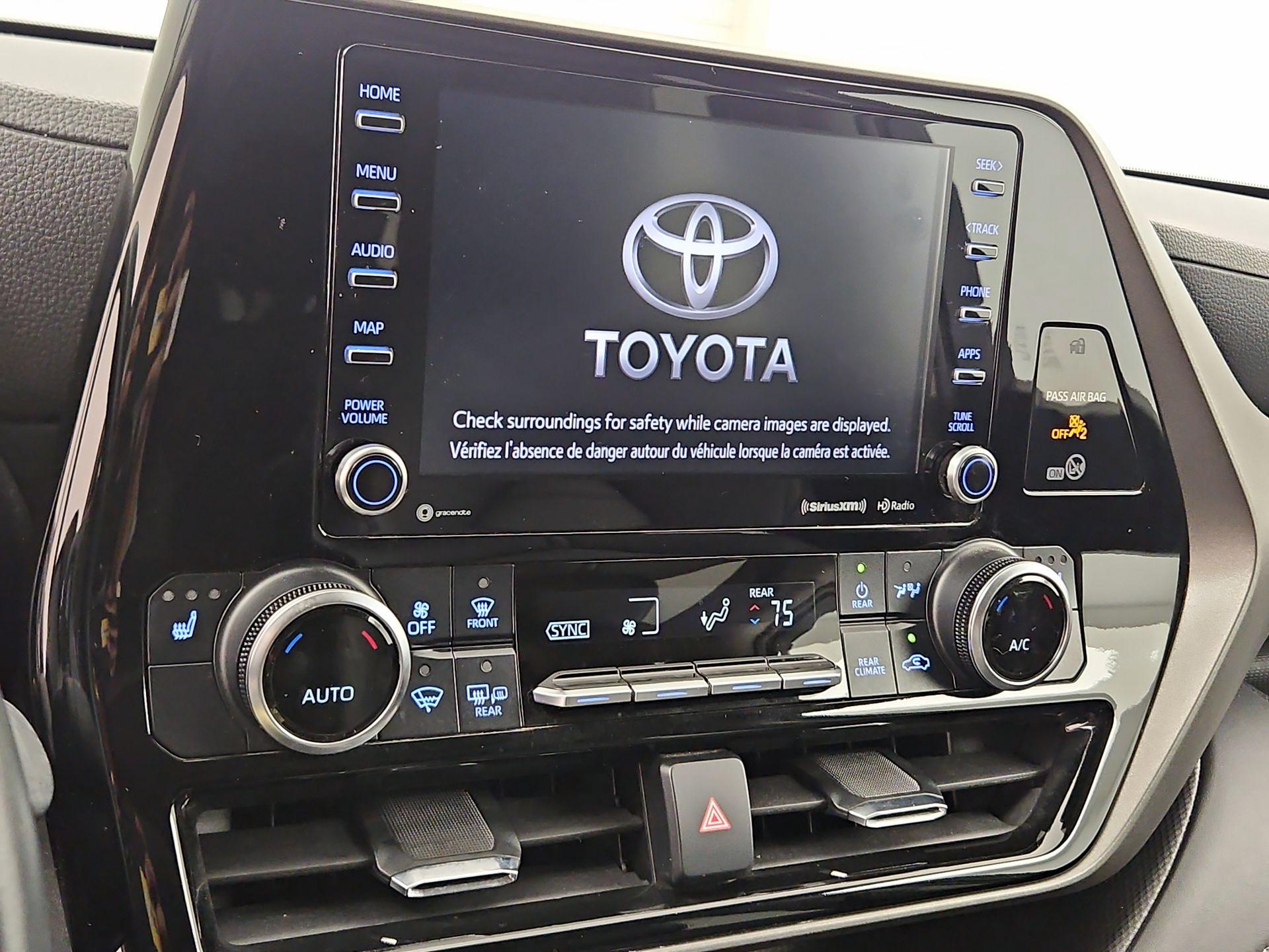 Thumbnail: 2021 Toyota Highlander - 16