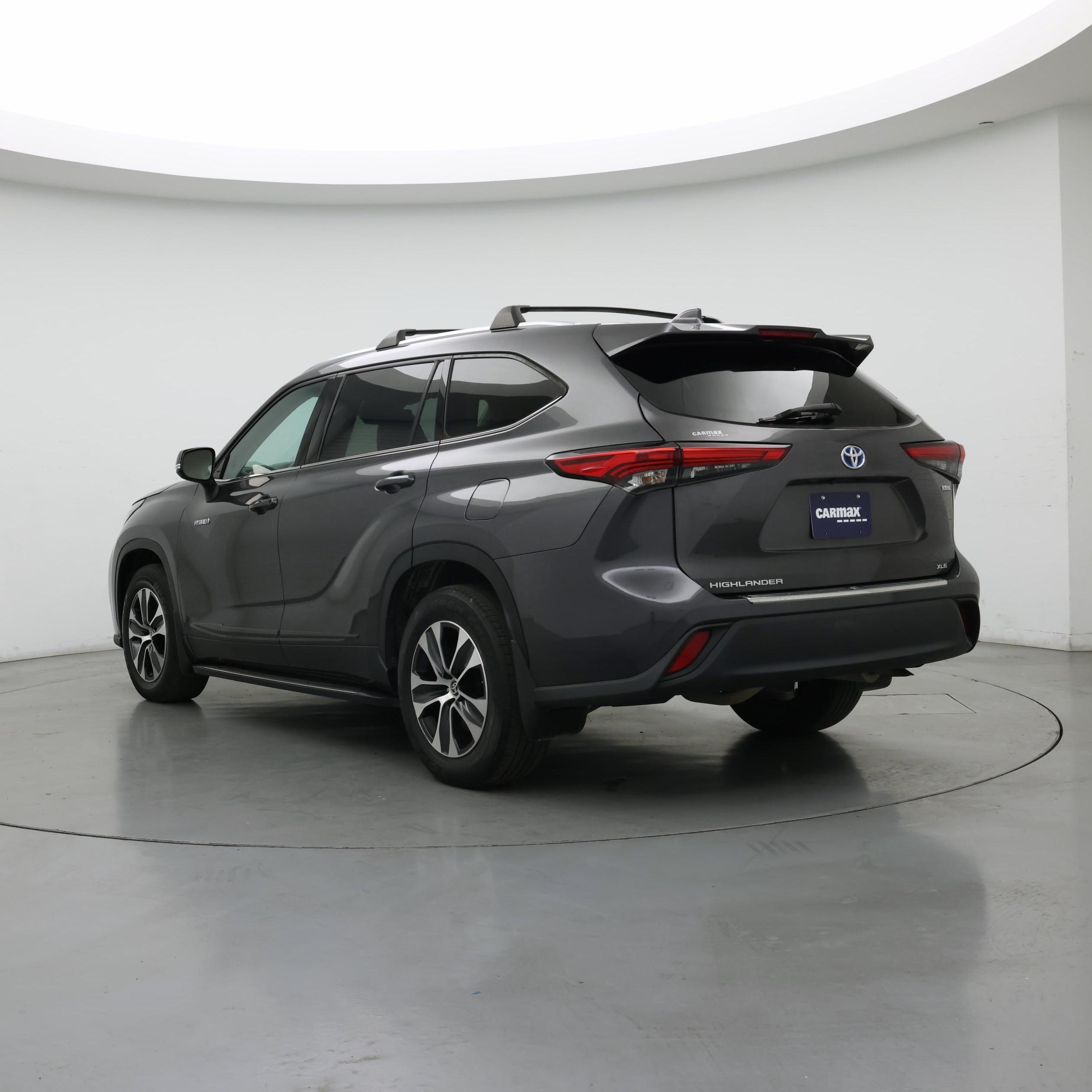 Thumbnail: 2021 Toyota Highlander - 2