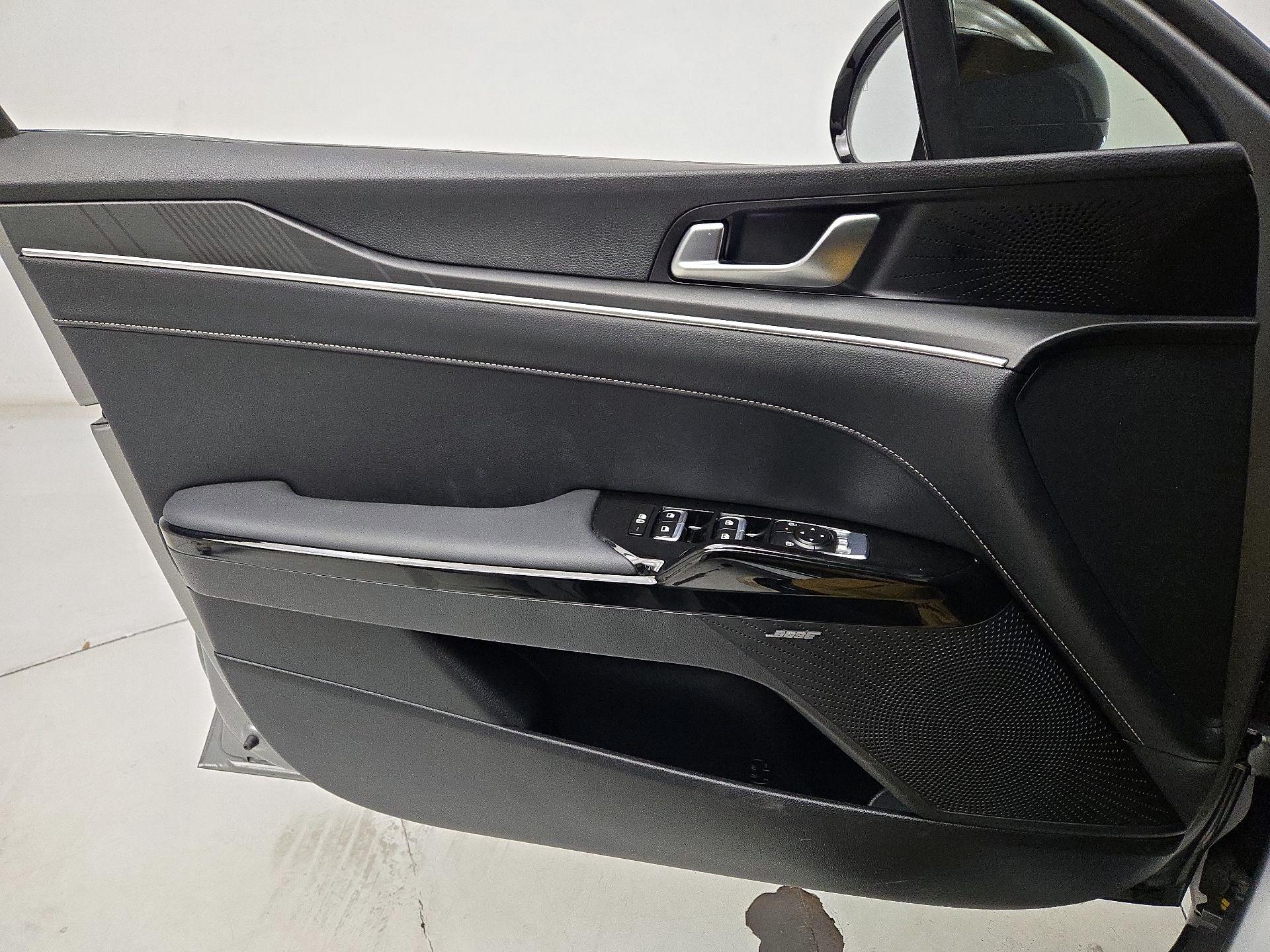 Thumbnail: 2025 Kia K5 - 12