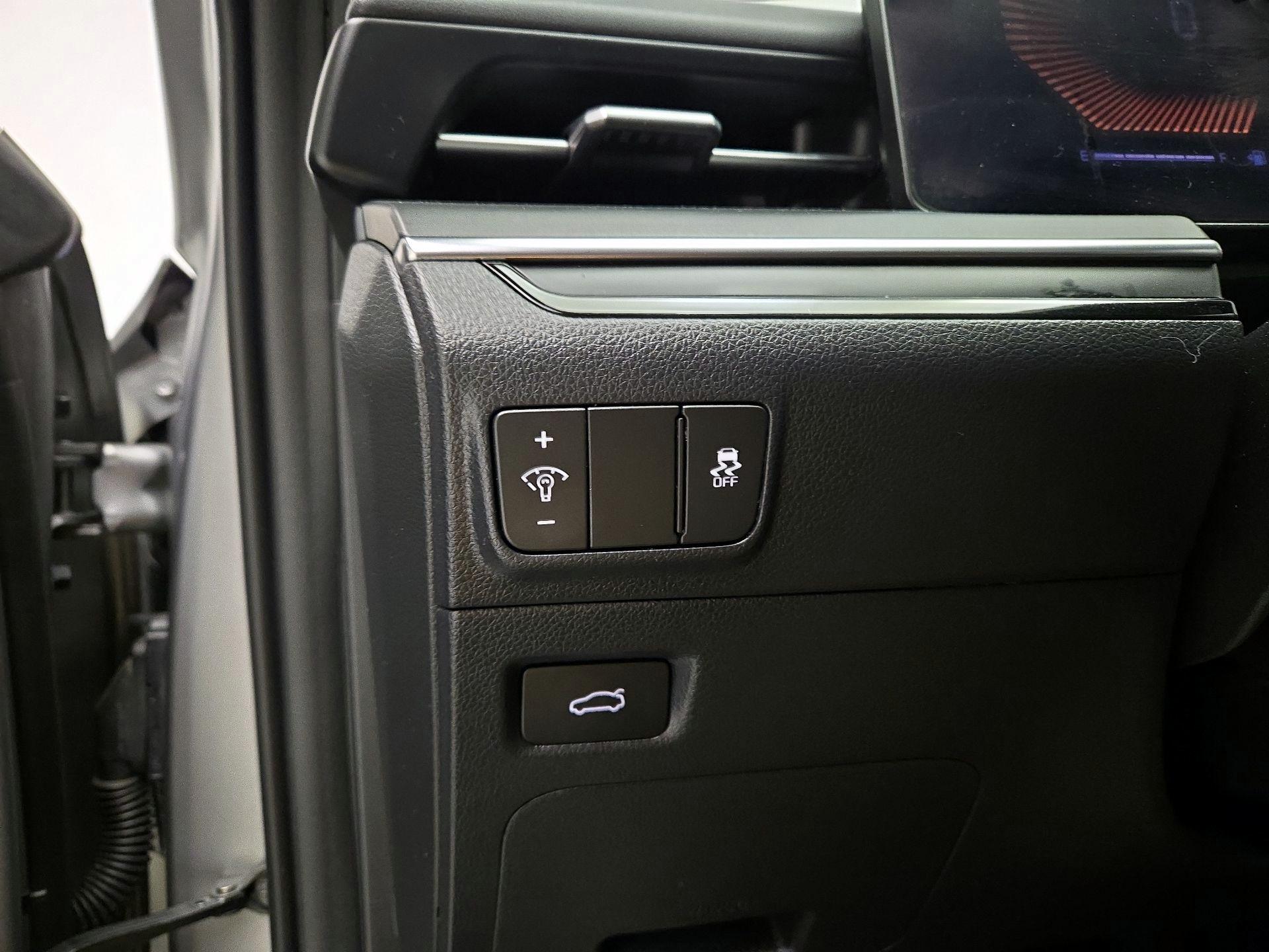 Thumbnail: 2025 Kia K5 - 13