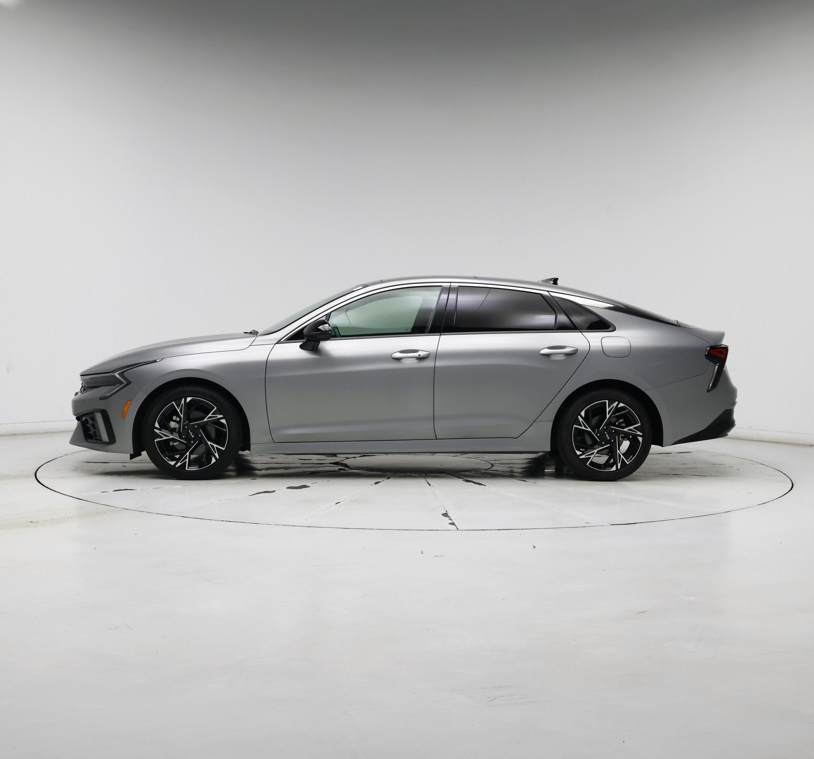 Thumbnail: 2025 Kia K5 - 3