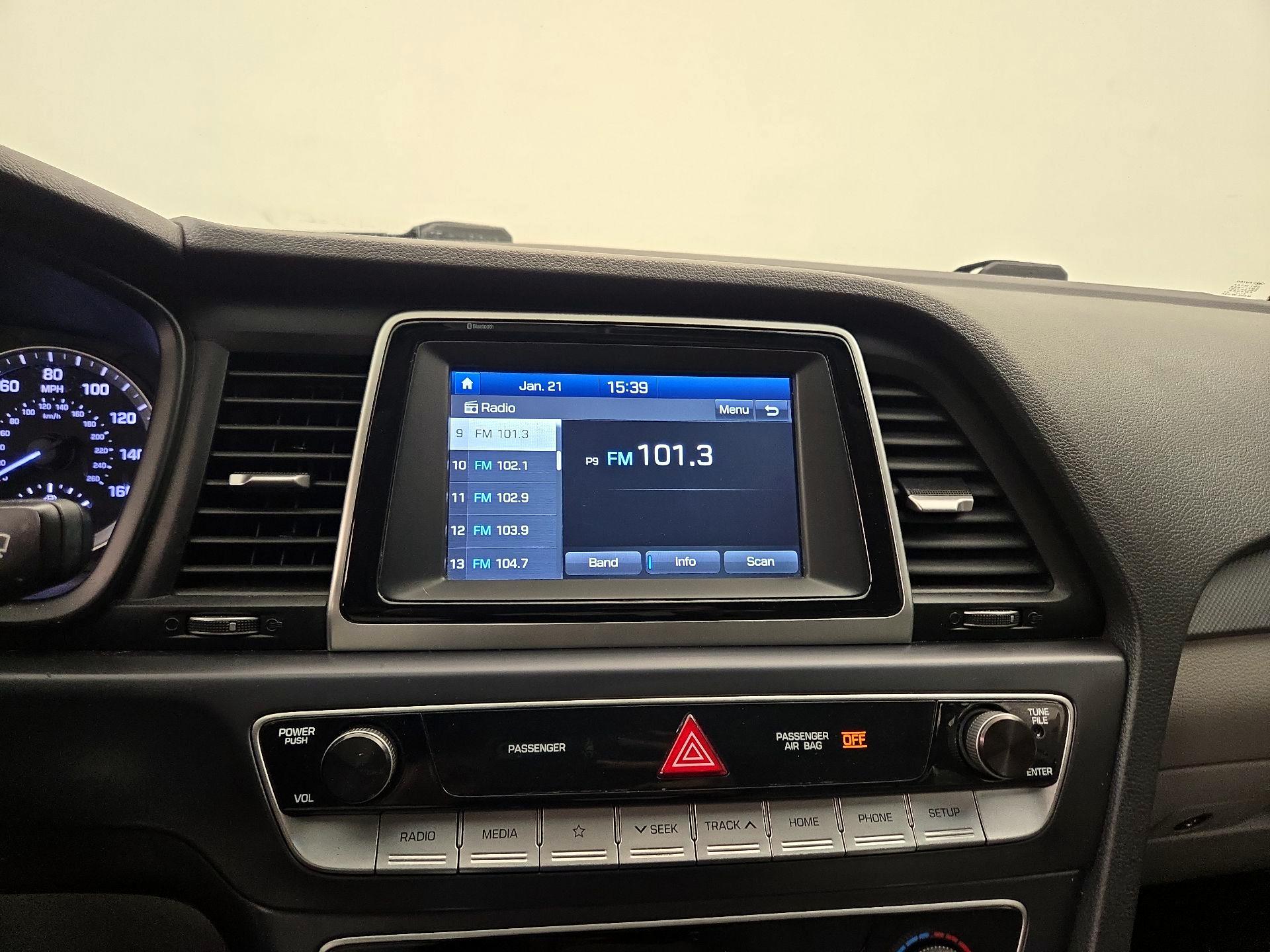 Thumbnail: 2019 Hyundai Sonata - 15