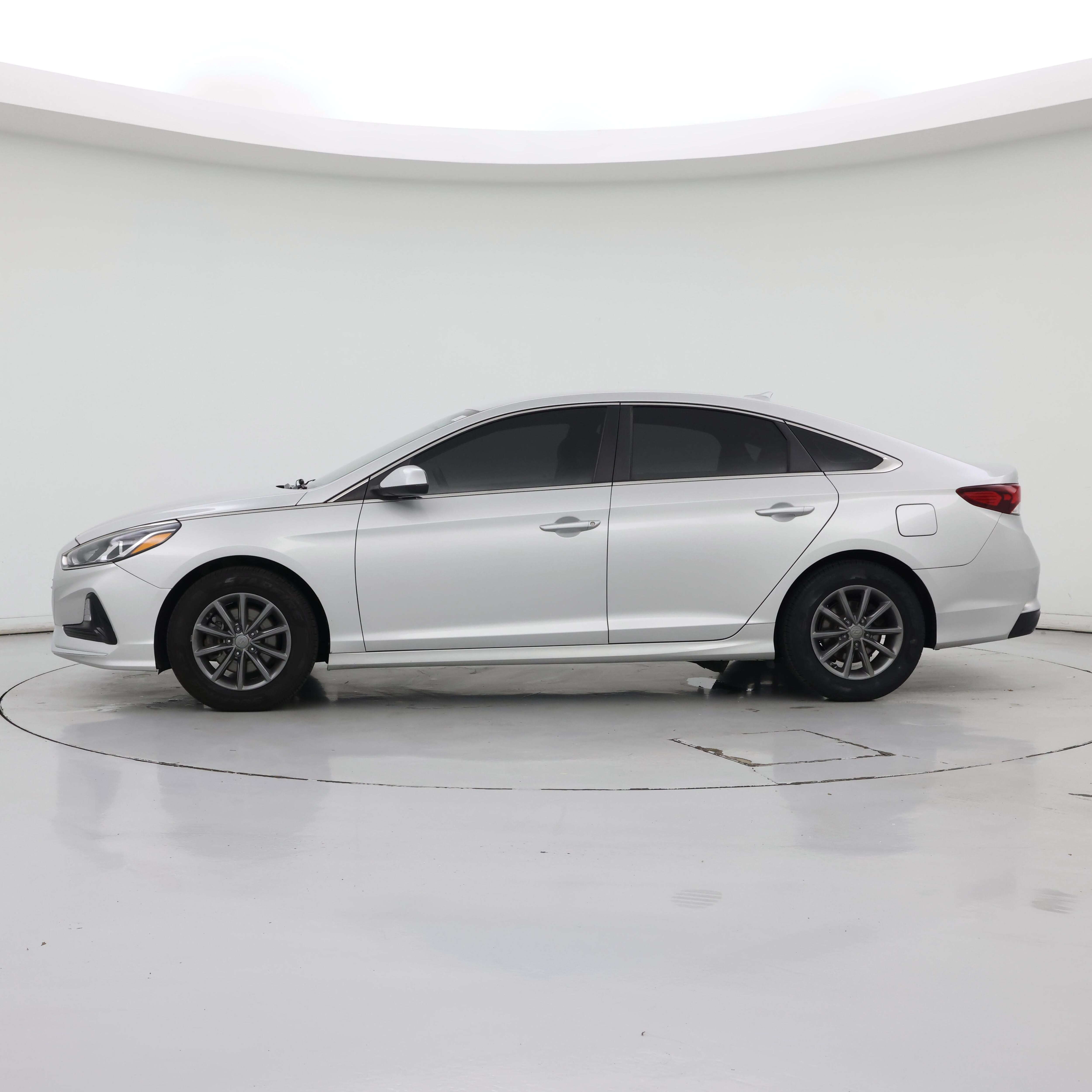 Thumbnail: 2019 Hyundai Sonata - 3