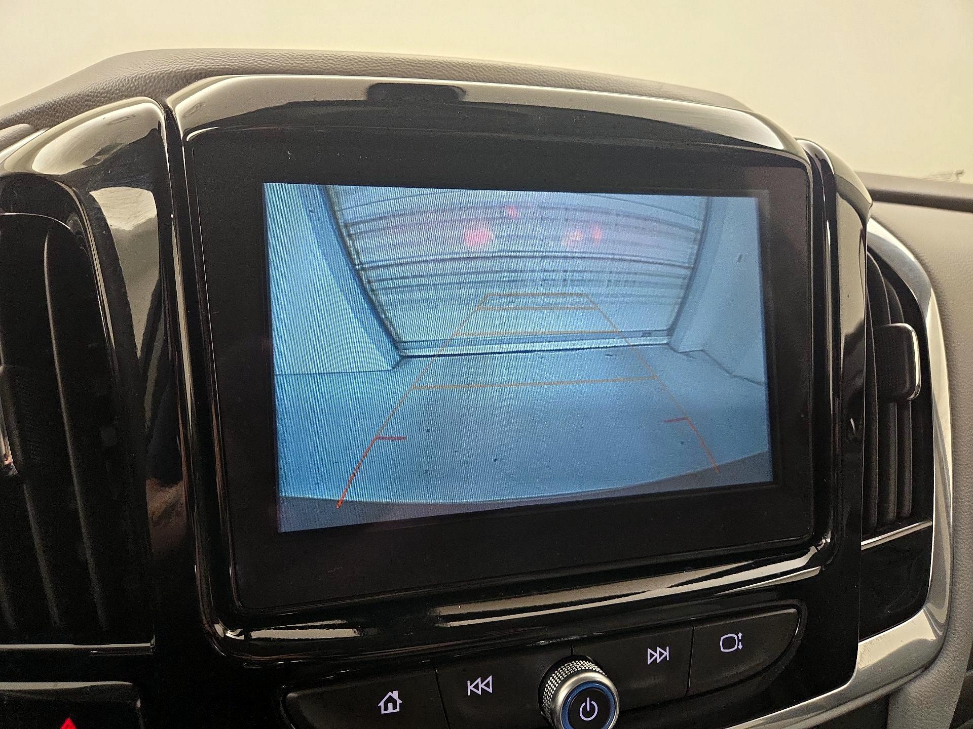 Thumbnail: 2018 Chevrolet Traverse - 14