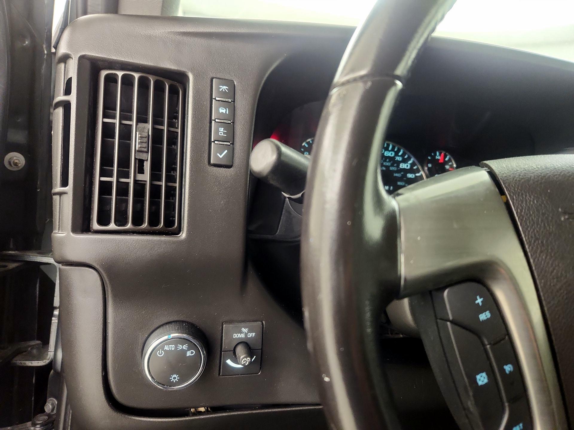 Thumbnail: 2017 Chevrolet Express - 13