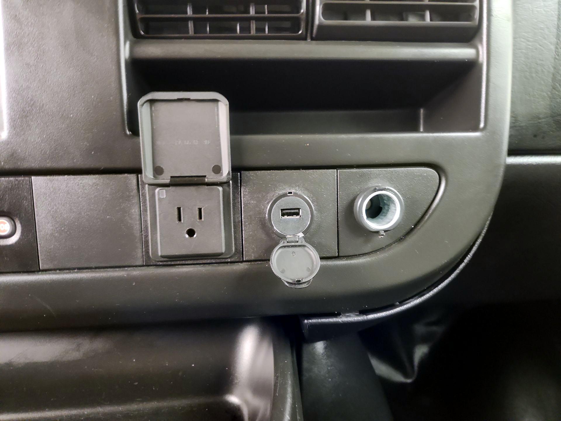 Thumbnail: 2017 Chevrolet Express - 18