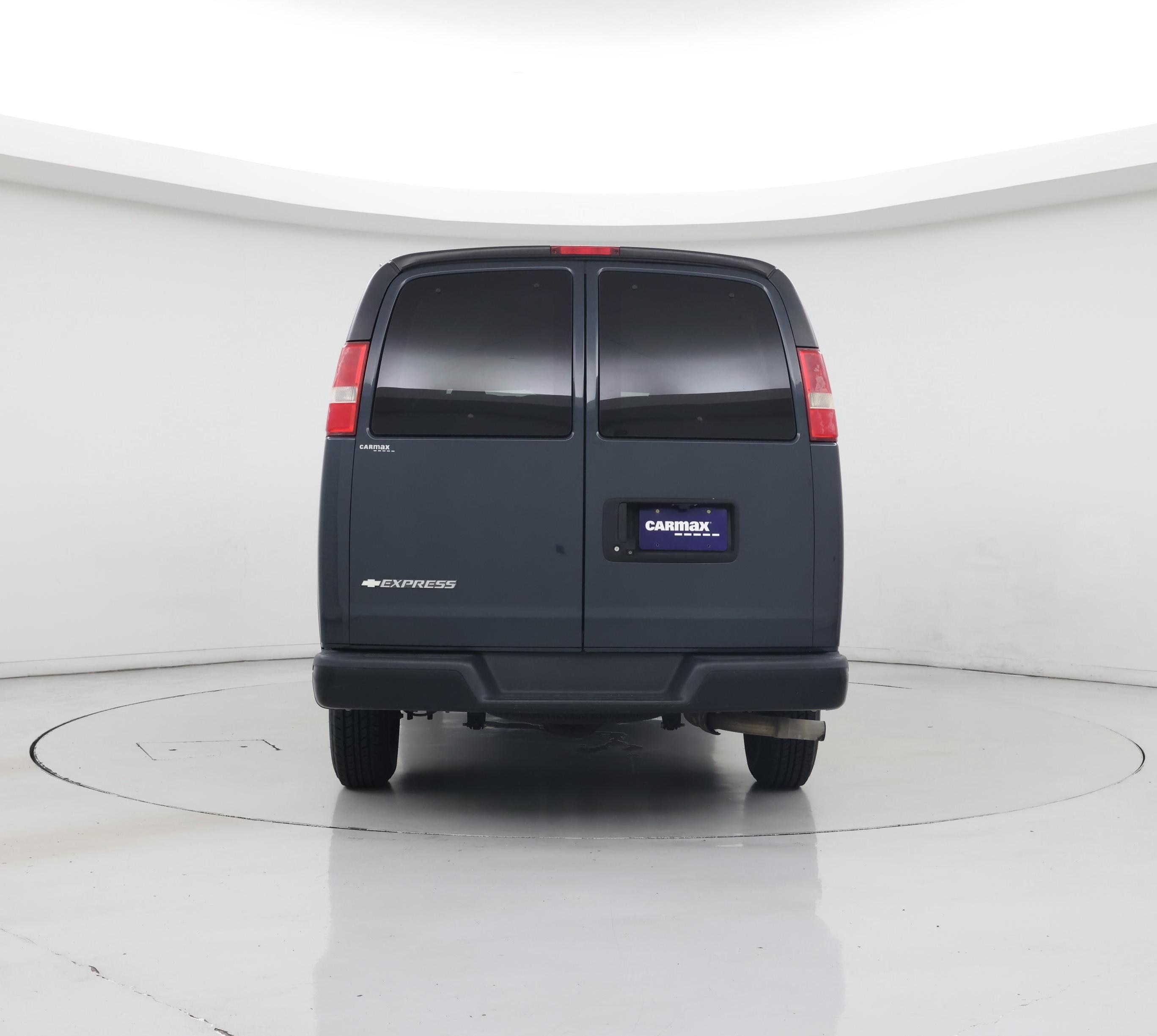 Thumbnail: 2017 Chevrolet Express - 6