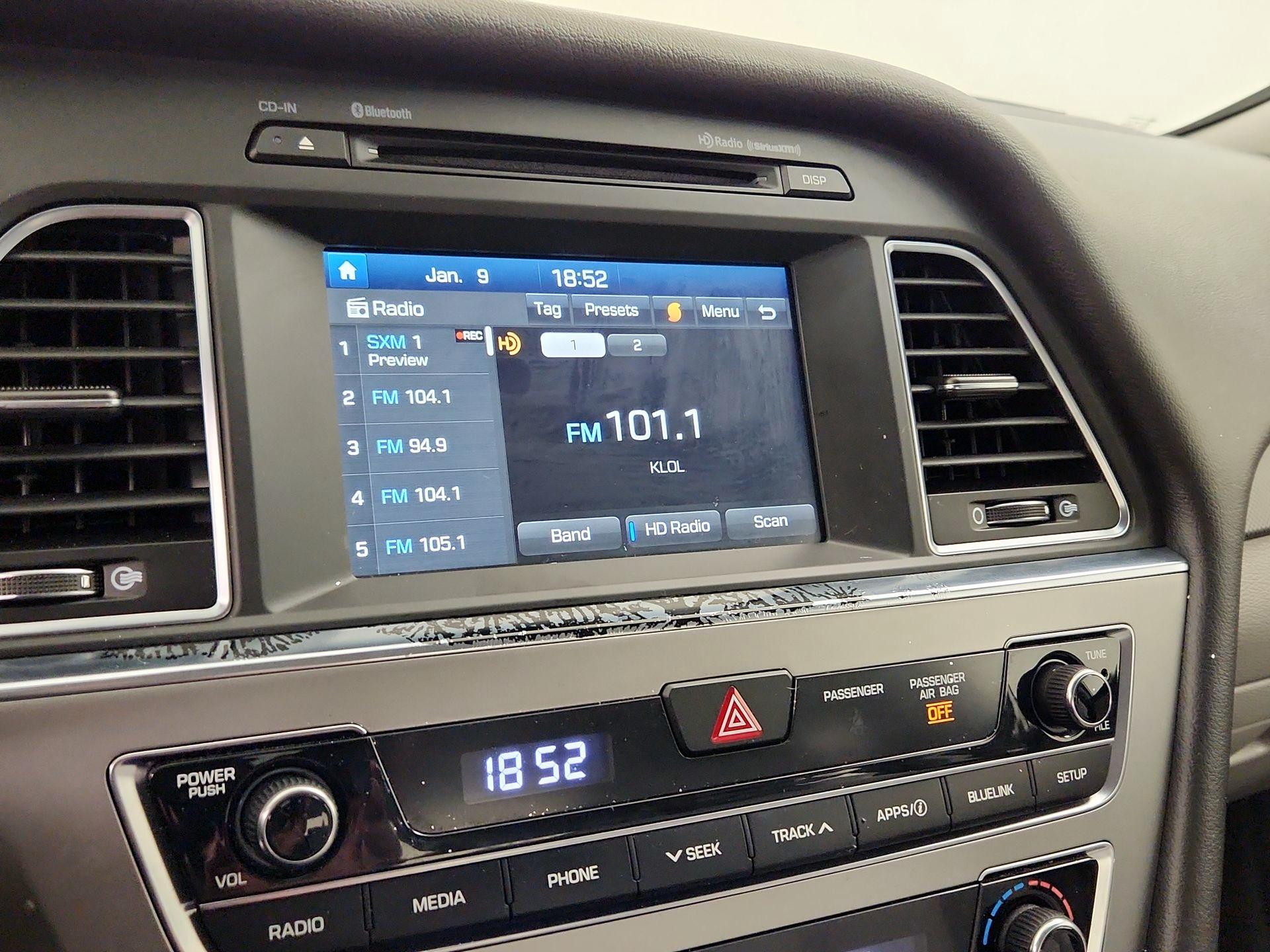 Thumbnail: 2017 Hyundai Sonata - 15