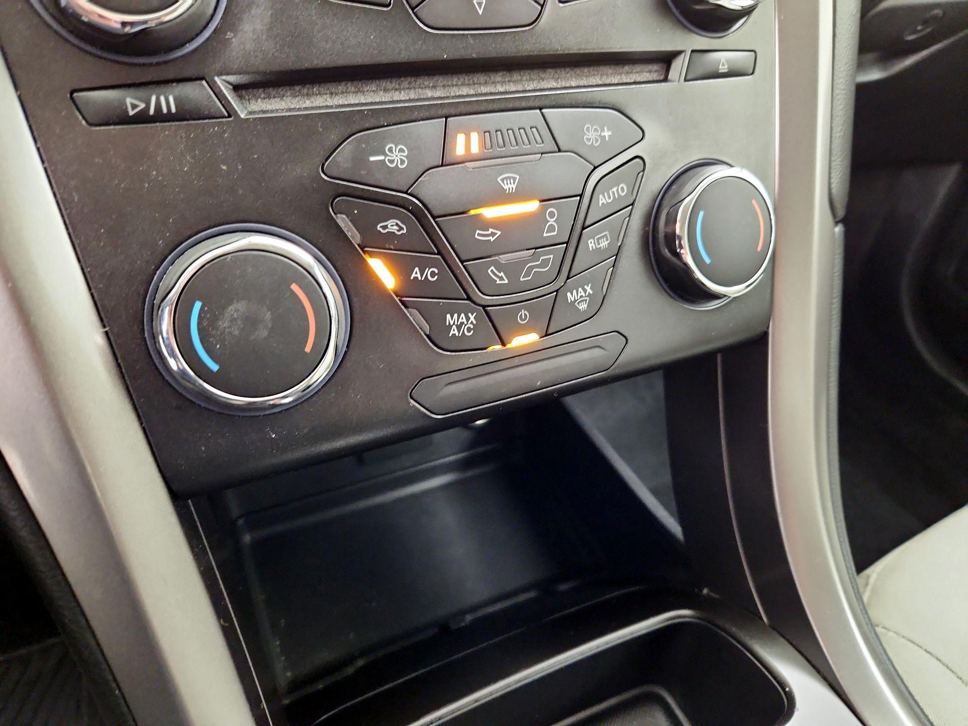 Thumbnail: 2018 Ford Fusion - 16