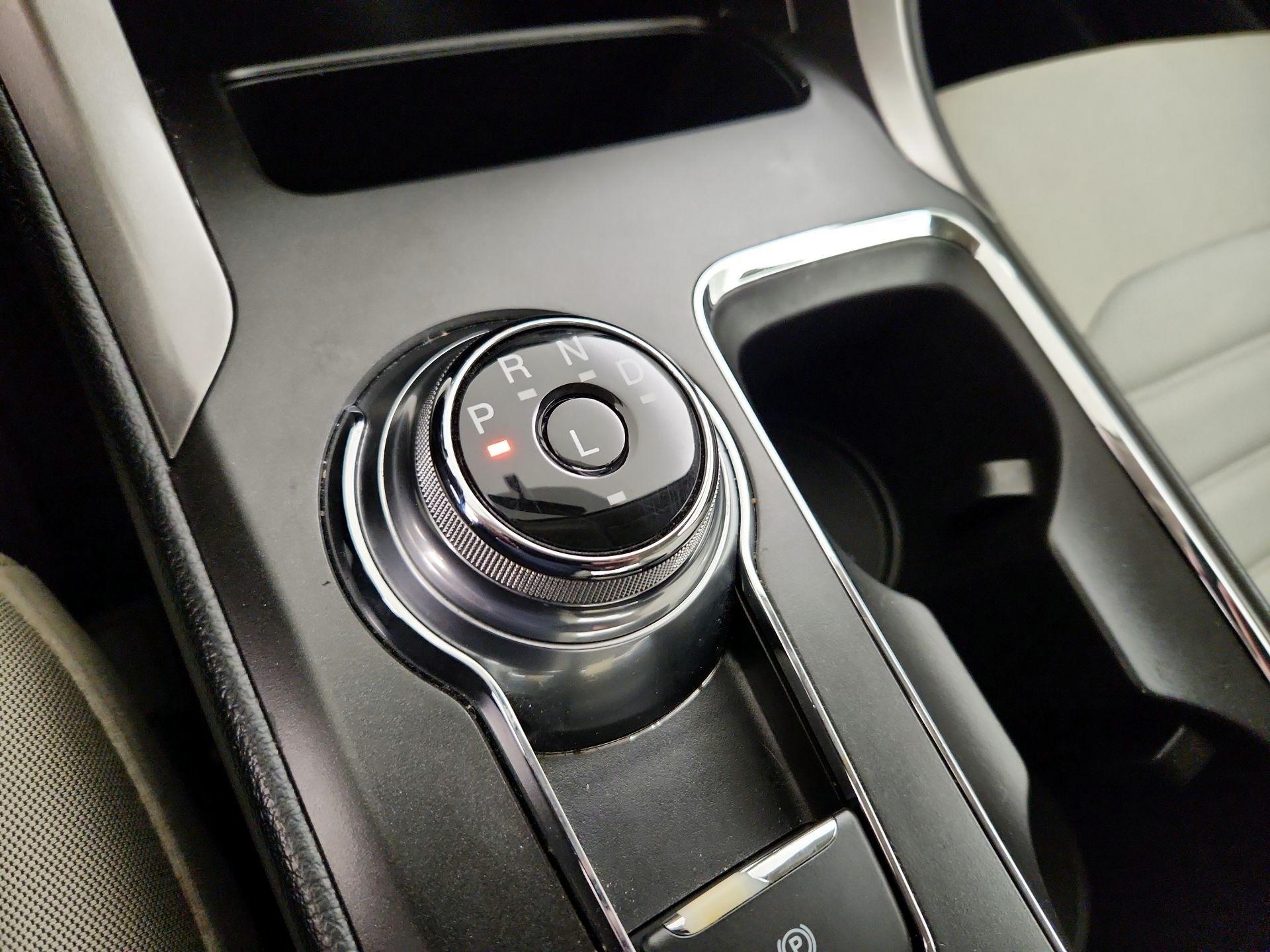 Thumbnail: 2018 Ford Fusion - 17