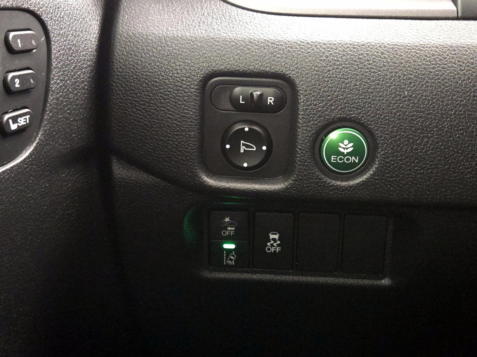 Thumbnail: 2019 Honda Pilot - 13