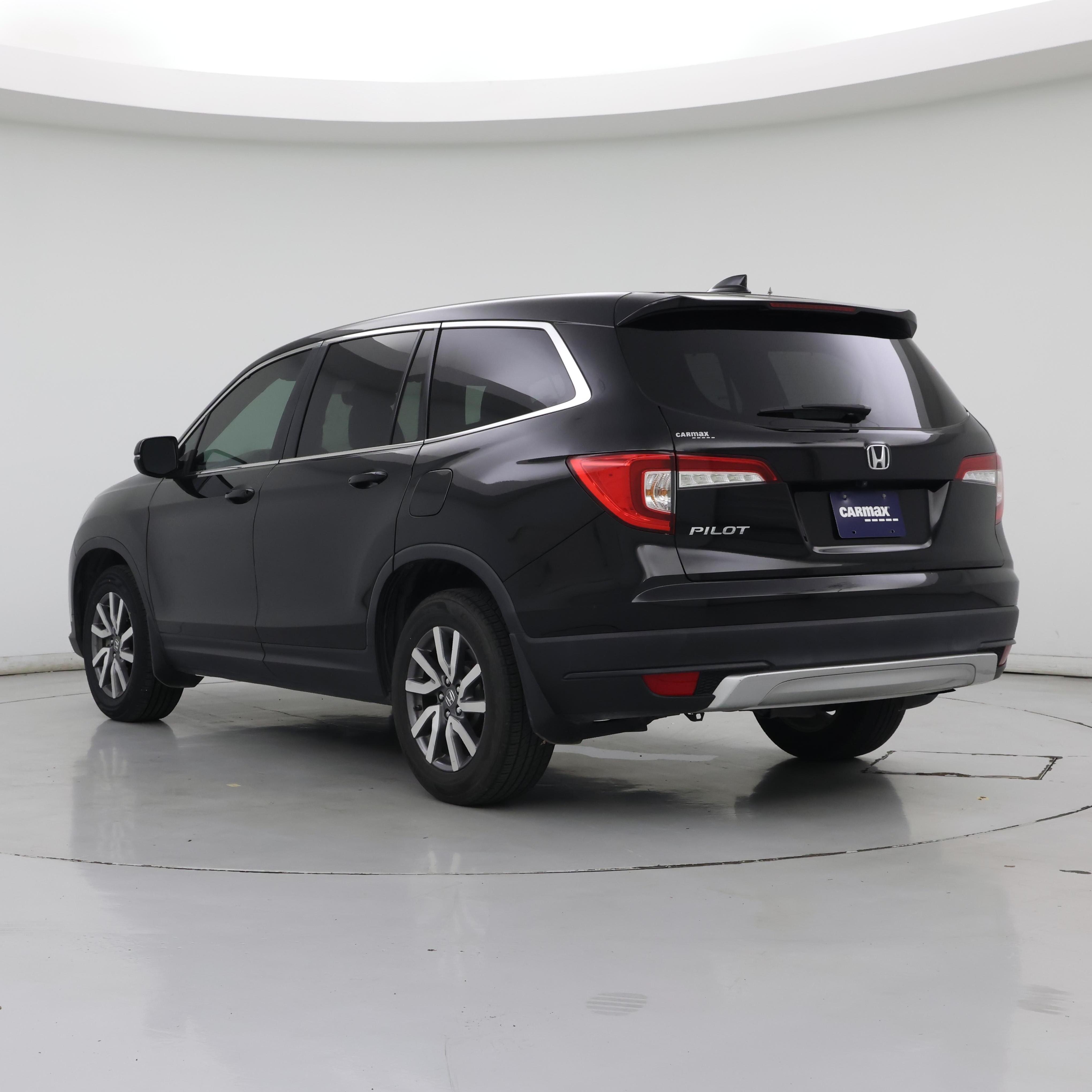 Thumbnail: 2019 Honda Pilot - 2