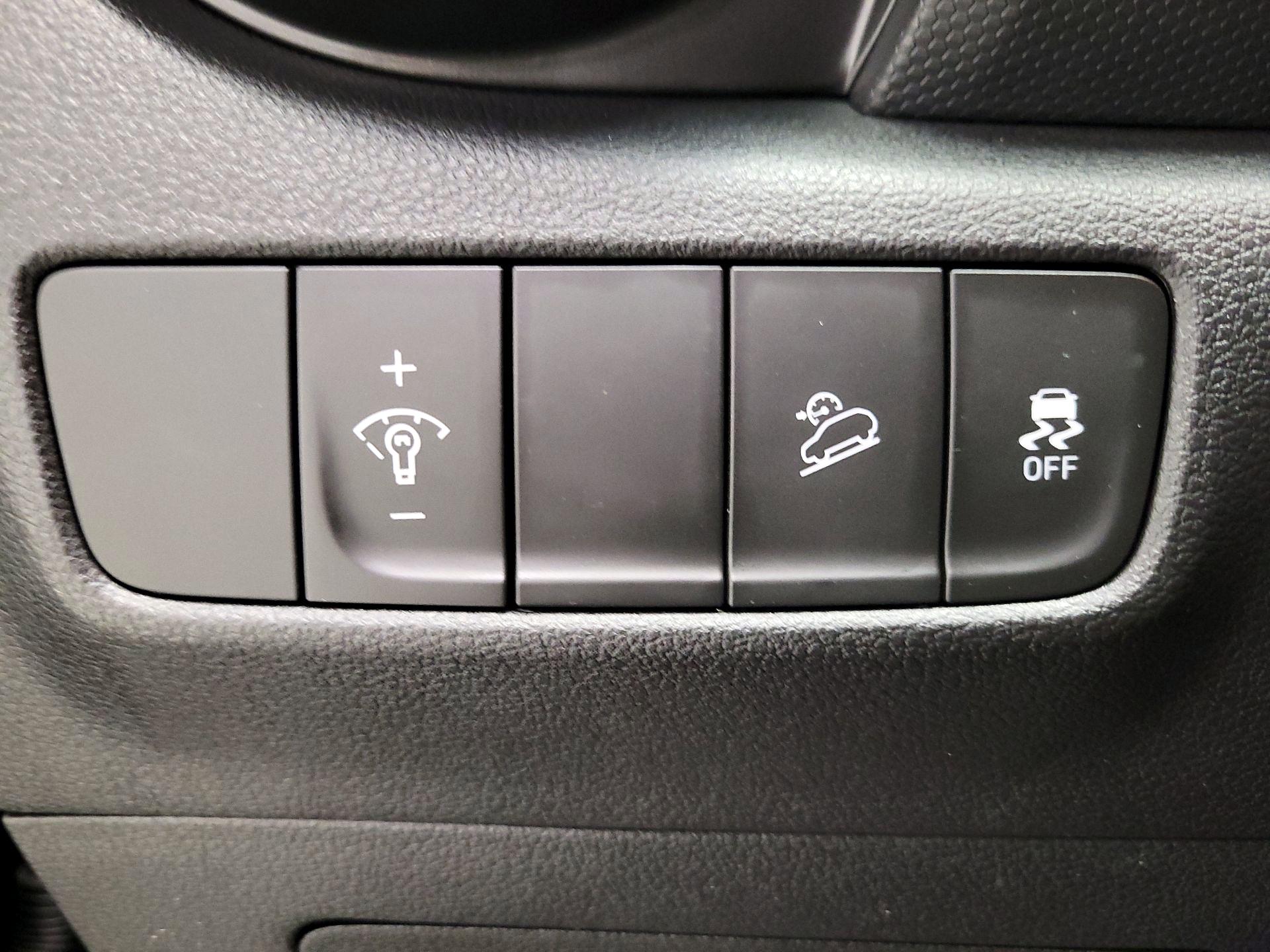 Thumbnail: 2023 Hyundai Kona - 13