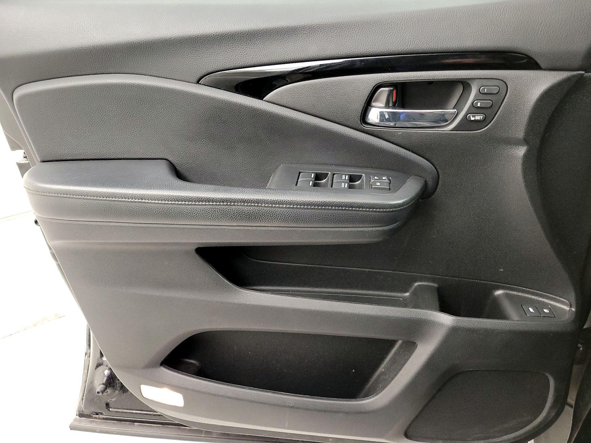 Thumbnail: 2021 Honda Pilot - 12