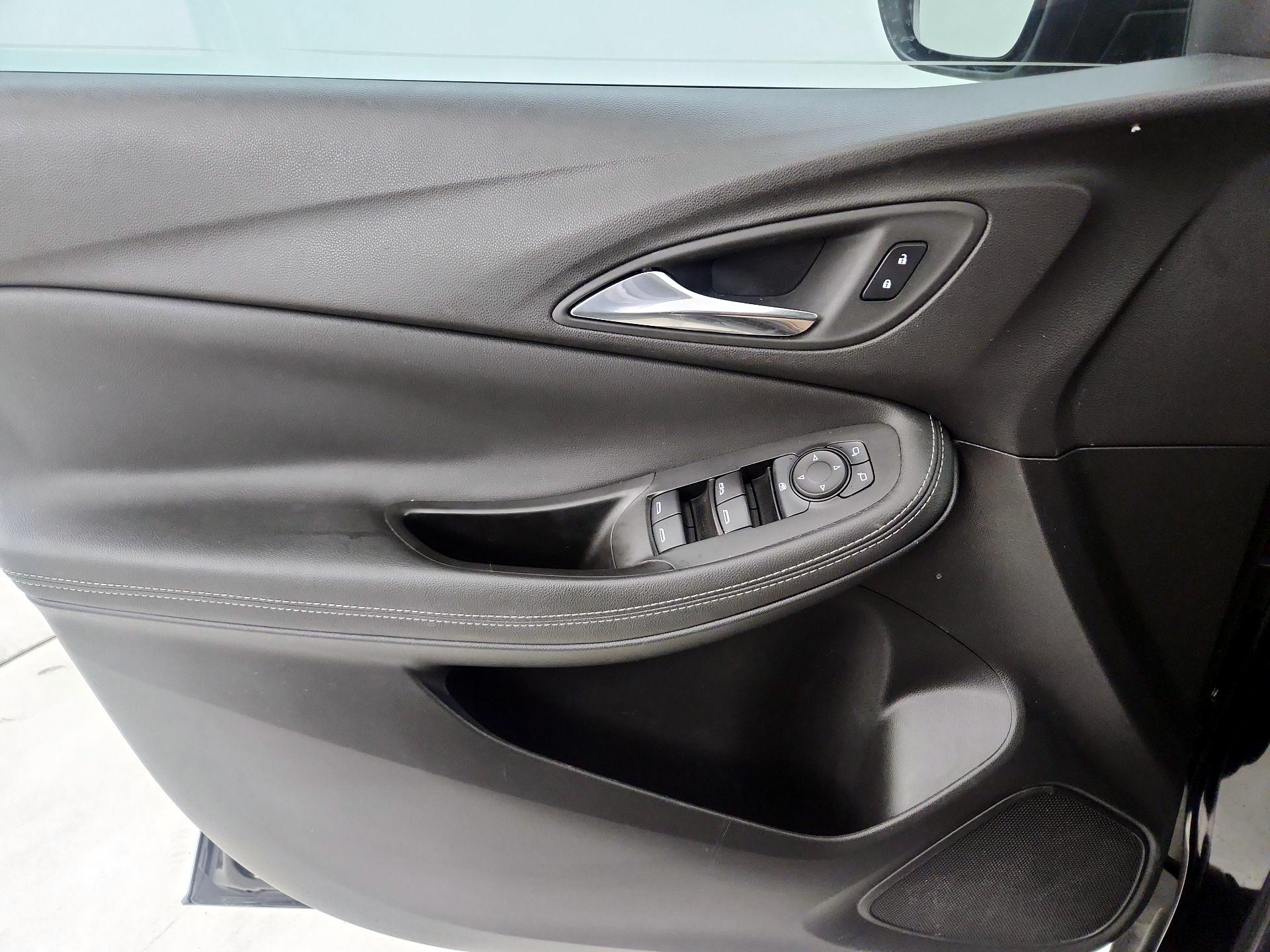 Thumbnail: 2023 Buick Encore GX - 12