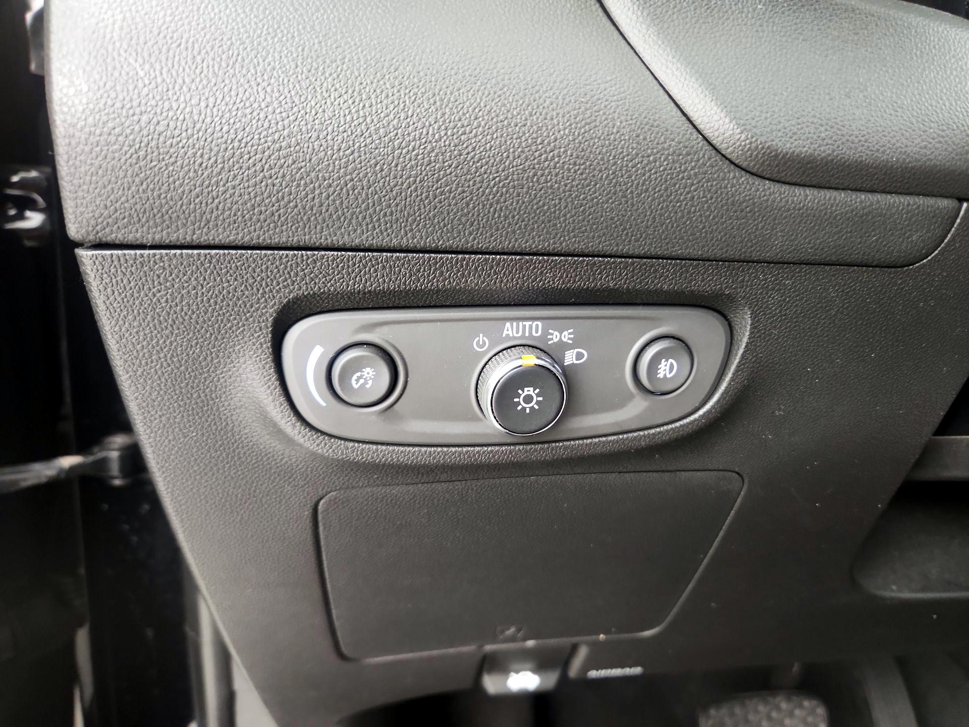 Thumbnail: 2023 Buick Encore GX - 13