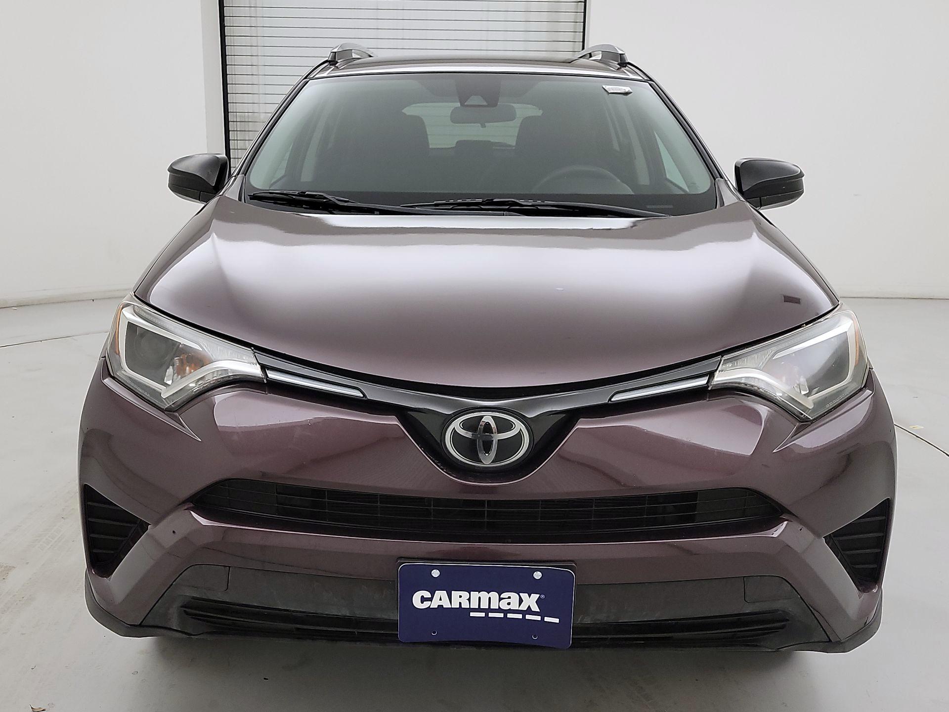 Thumbnail: 2017 Toyota RAV4 - 2