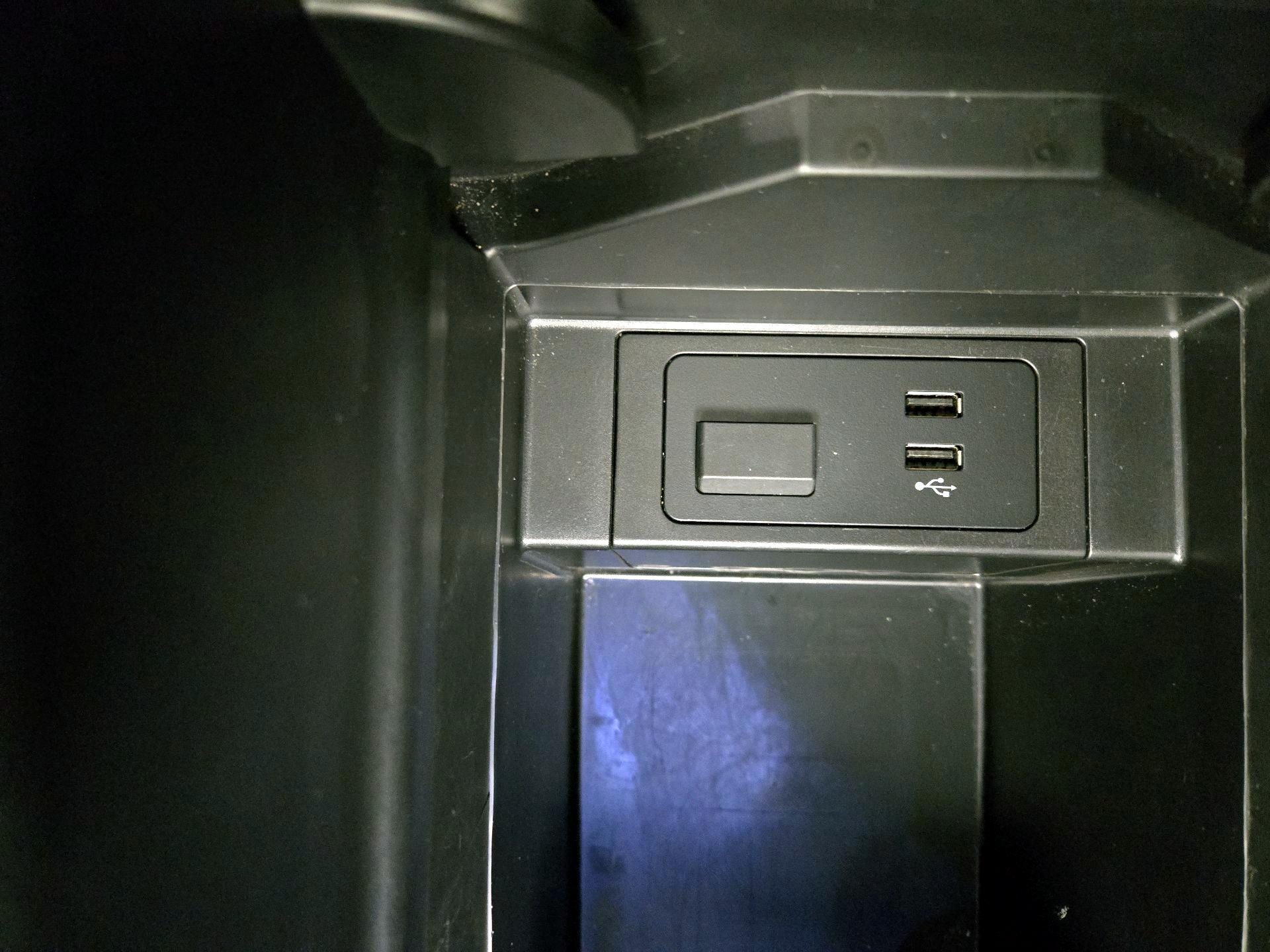 Thumbnail: 2023 Mazda CX-9 - 18